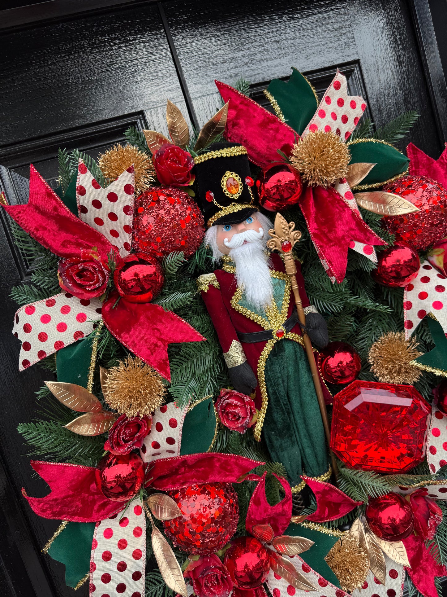 65cm DELUXE NUTCRACKER RED/GREEN WREATH