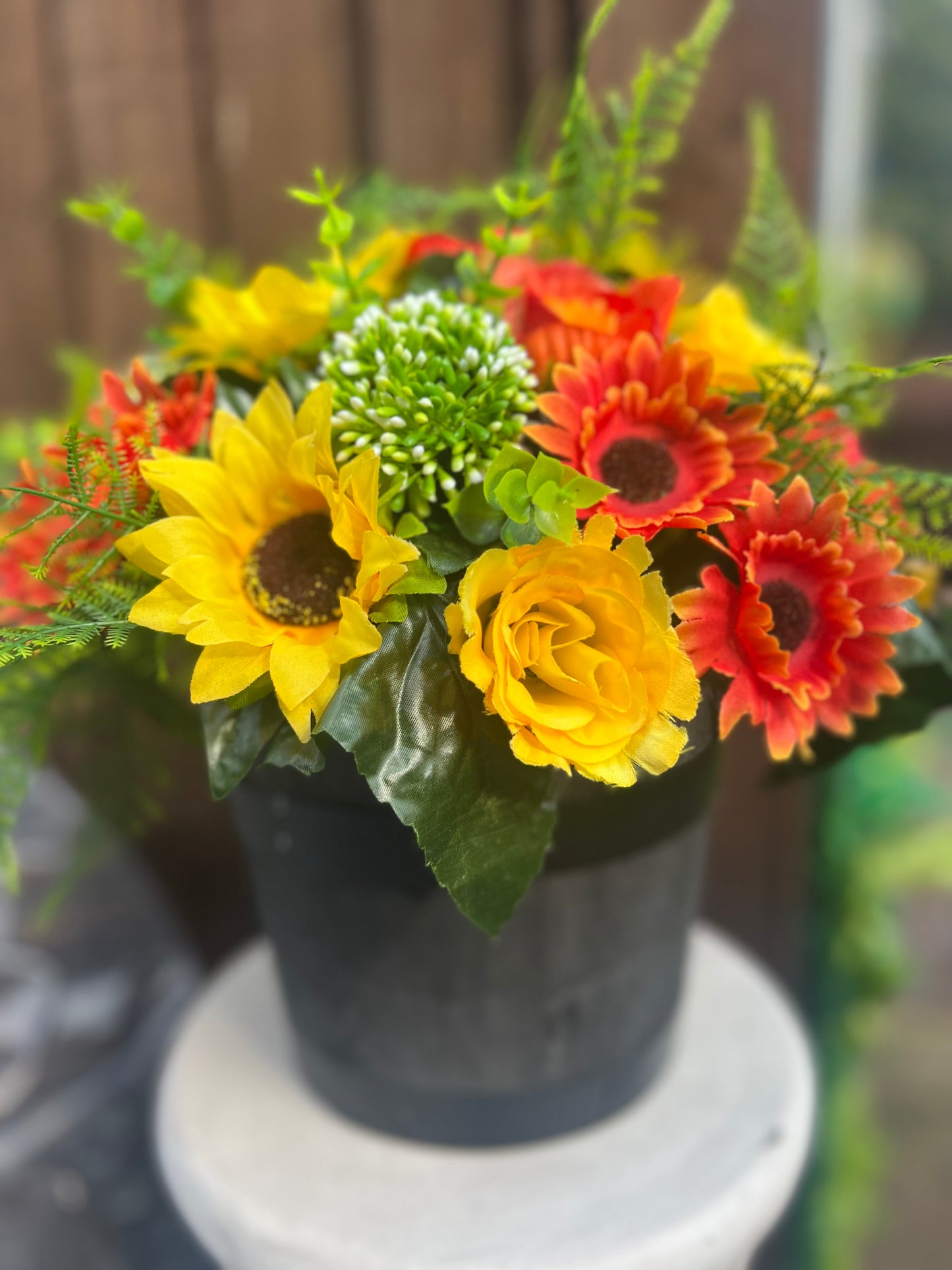 GREY BARREL PLANTER ORANGE/YELLOW MIX