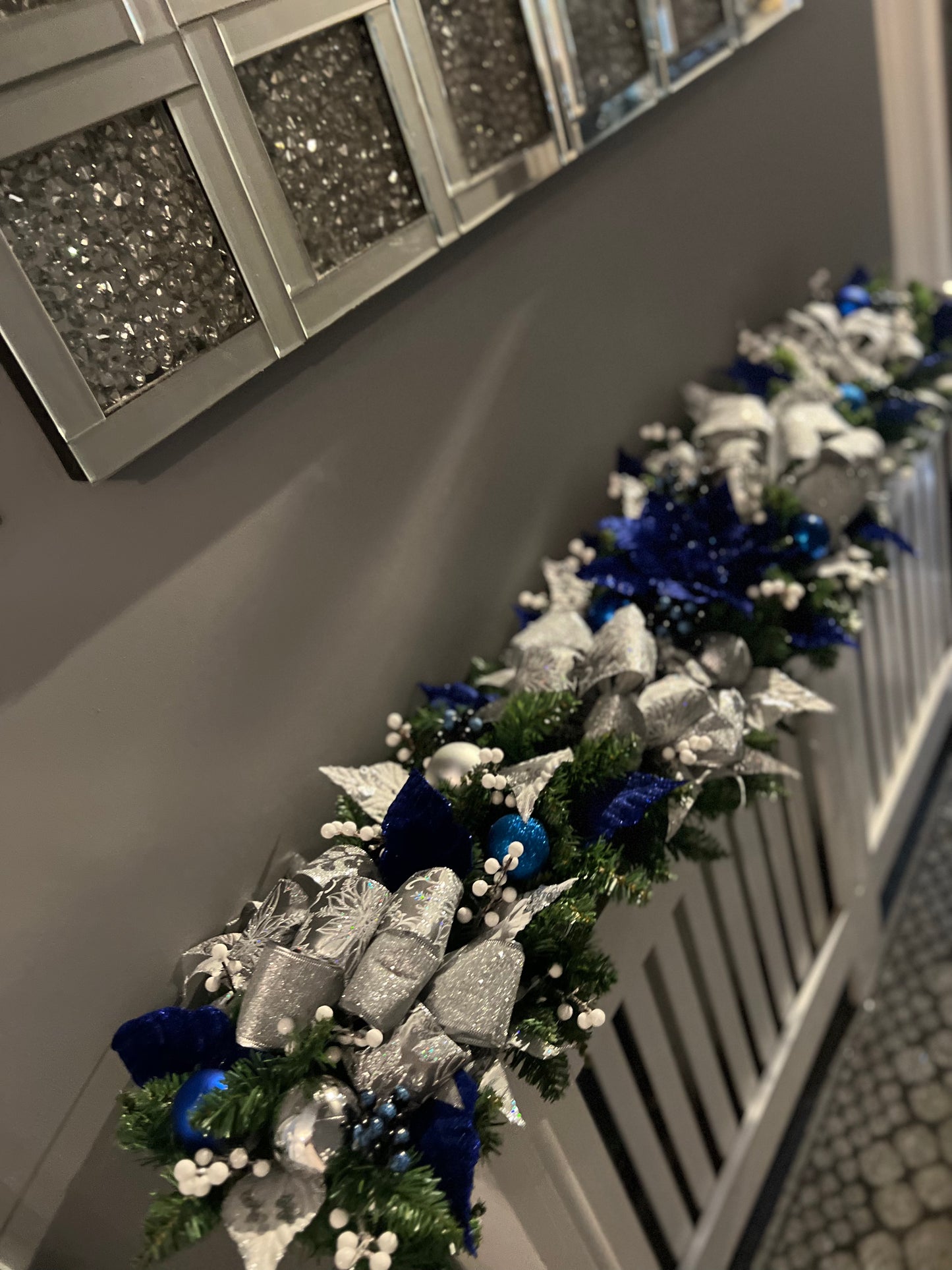 DELUXE 1.25mtr GARLAND ROYAL BLUE/SILVER/WHITE