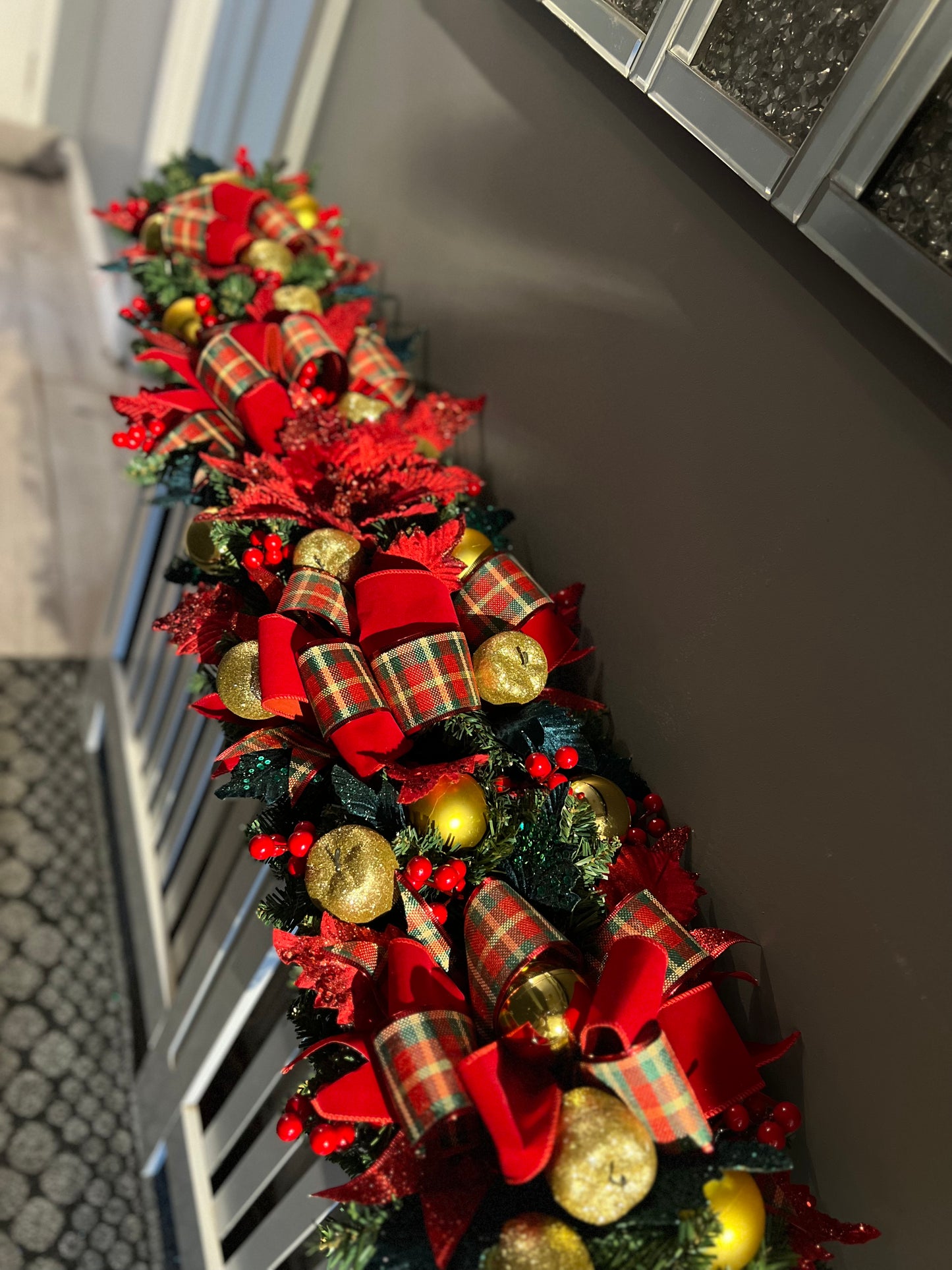 DELUXE TRADITIONAL 1.25mtr GARLAND