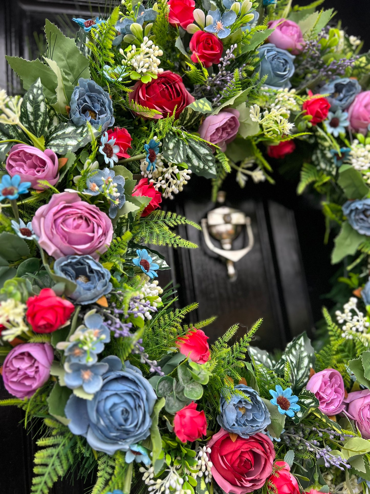 65cm BLUE/PINK/LILAC MIXED FOLIAGE ANY SEASON WREATH