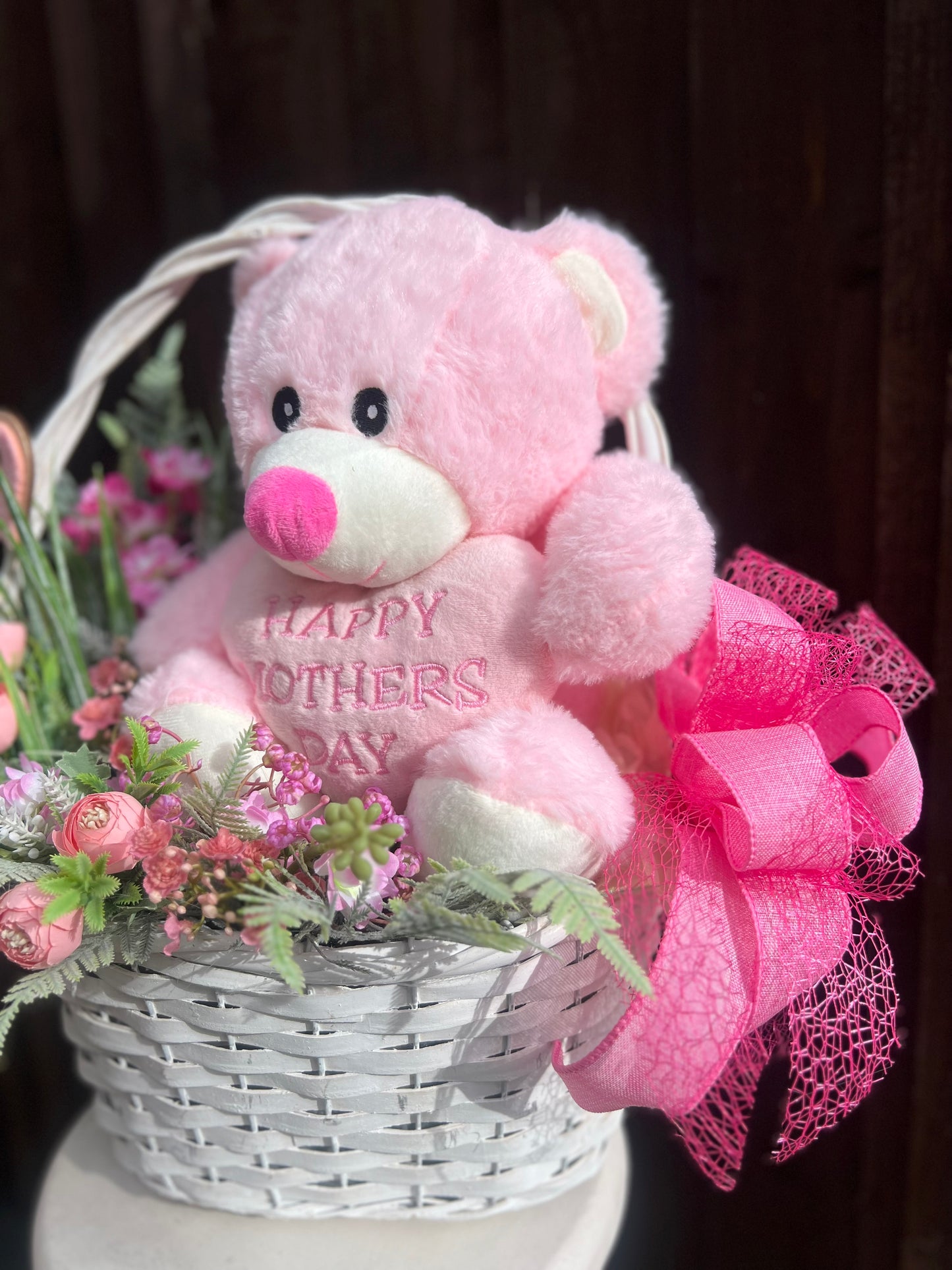 MOTHERS DAY TEDDY BEAR BASKET