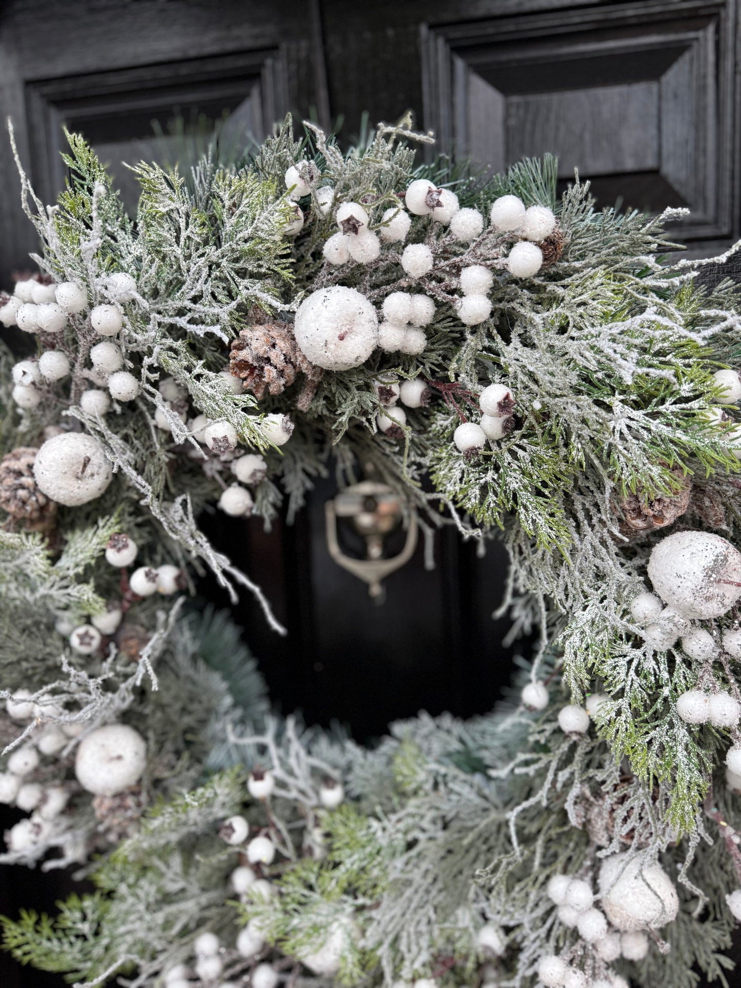 65cm DELUXE WINTER WONDERLAND FOLIAGE WREATH