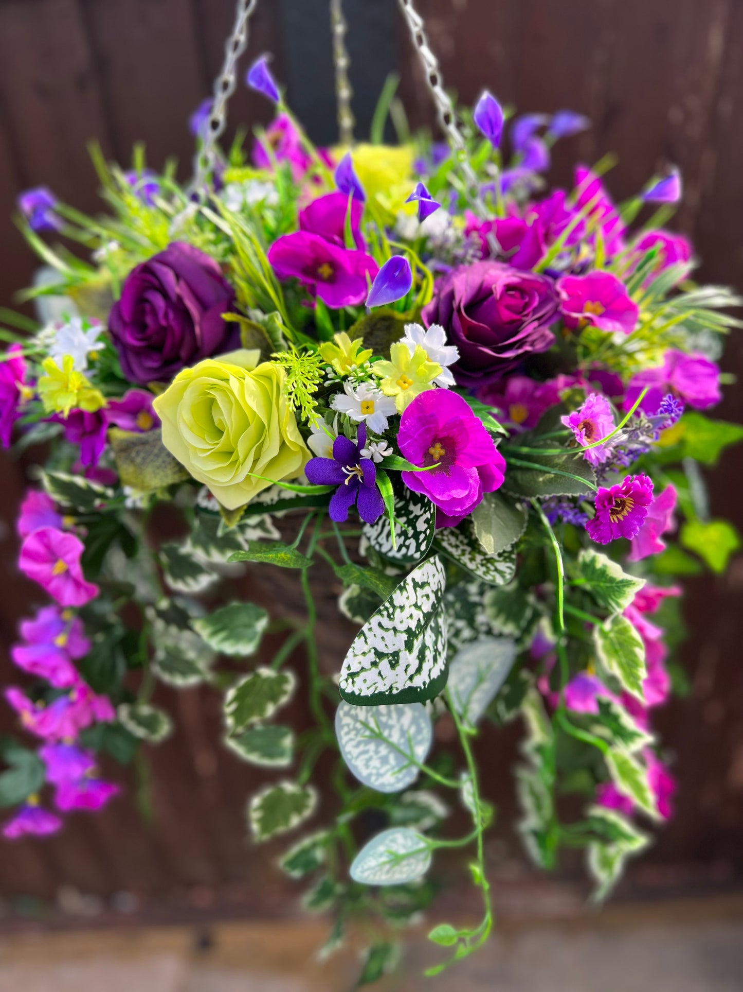 DELUXE XL HANGING BASKET PURPLE/GREEN 12 INCH CONE