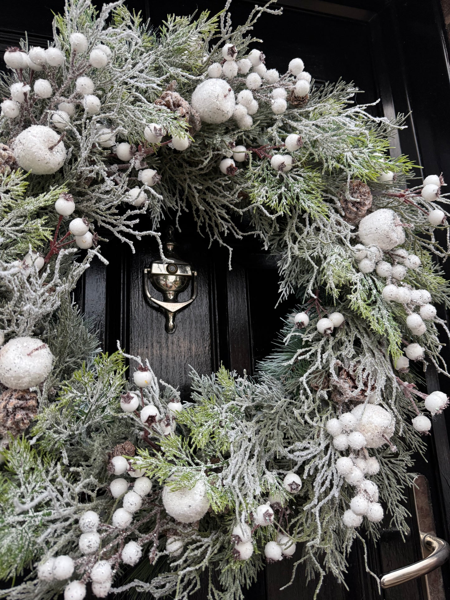 65cm DELUXE WINTER WONDERLAND FOLIAGE WREATH