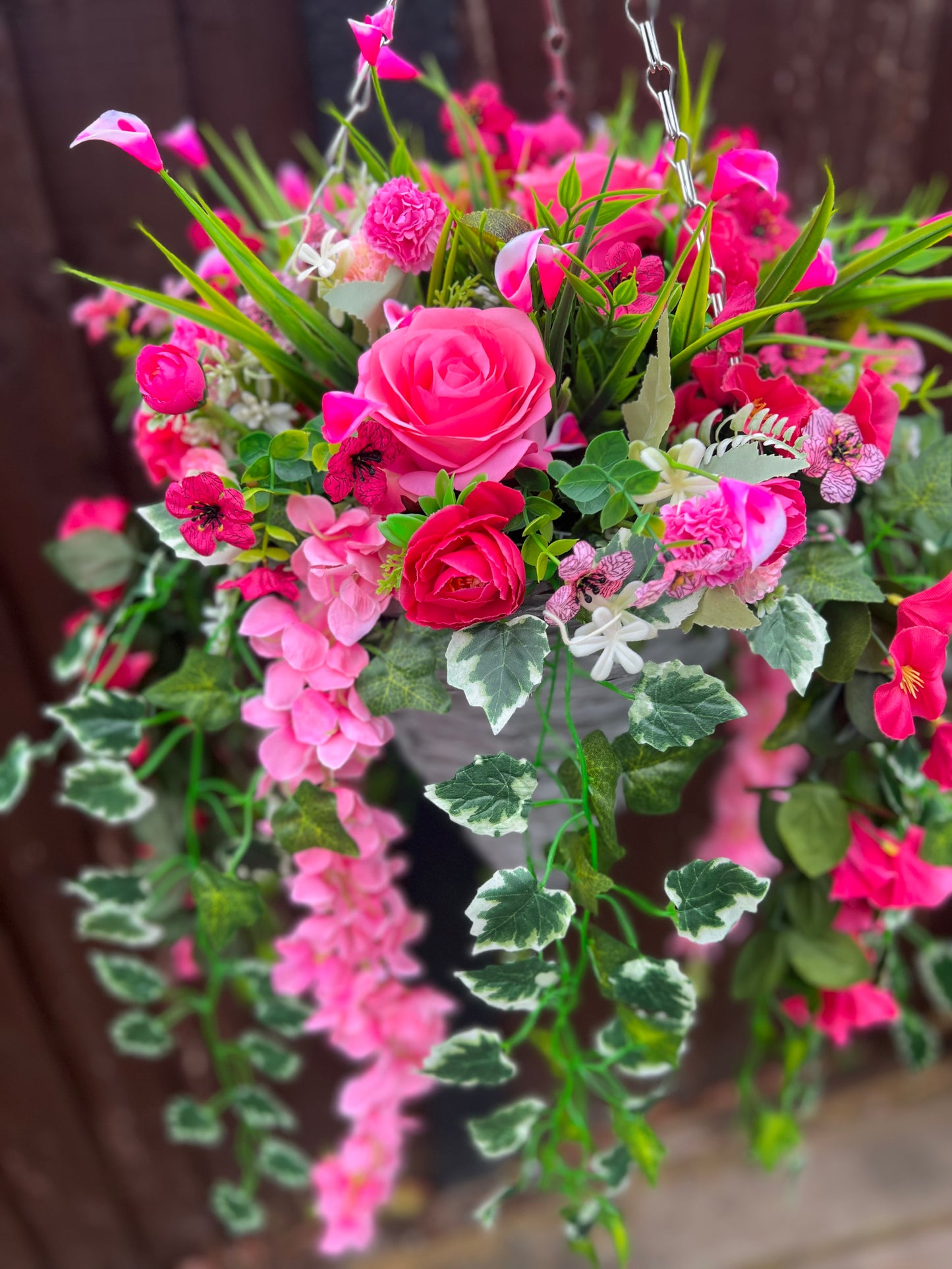 DELUXE XL HANGING BASKET MIXTURE BRIGHT PINKS 12 INCH BROWN CONE