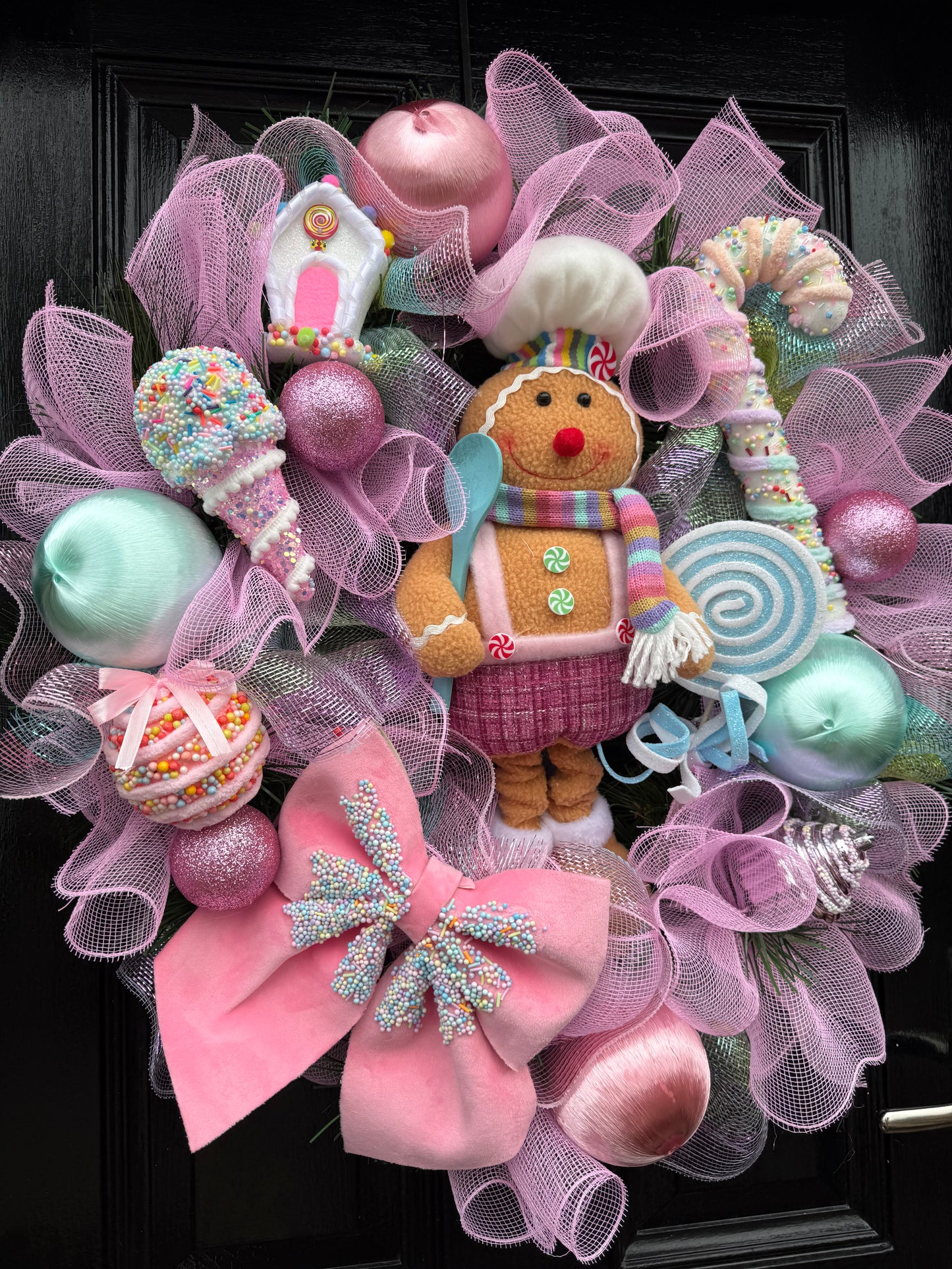 65cm SUPER DELUXE PASTEL GINGERBREAD WREATH