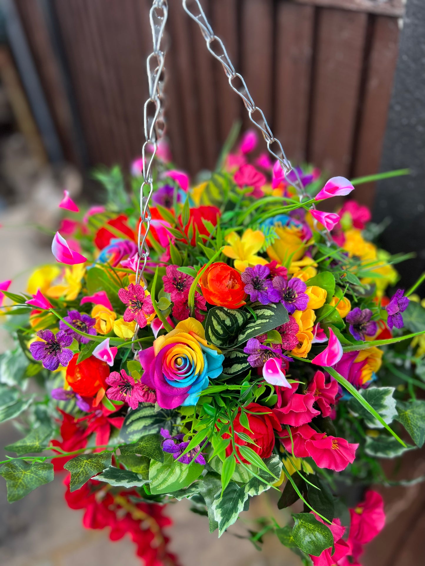 DELUXE XL HANGING BASKET RAINBOW 12 INCH GREY ROUND BASKET