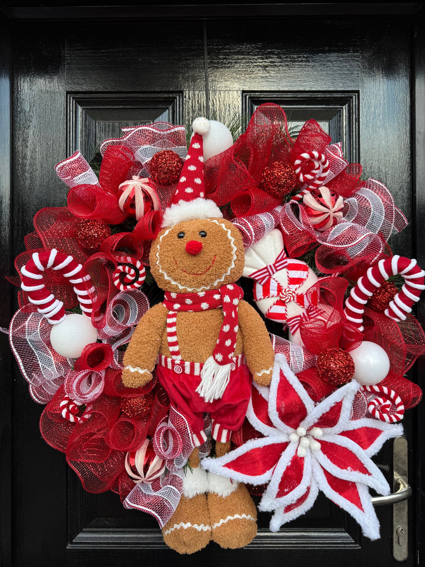 65cm DELUXE GIANT GINGERBREAD CANDY MIXED WREATH