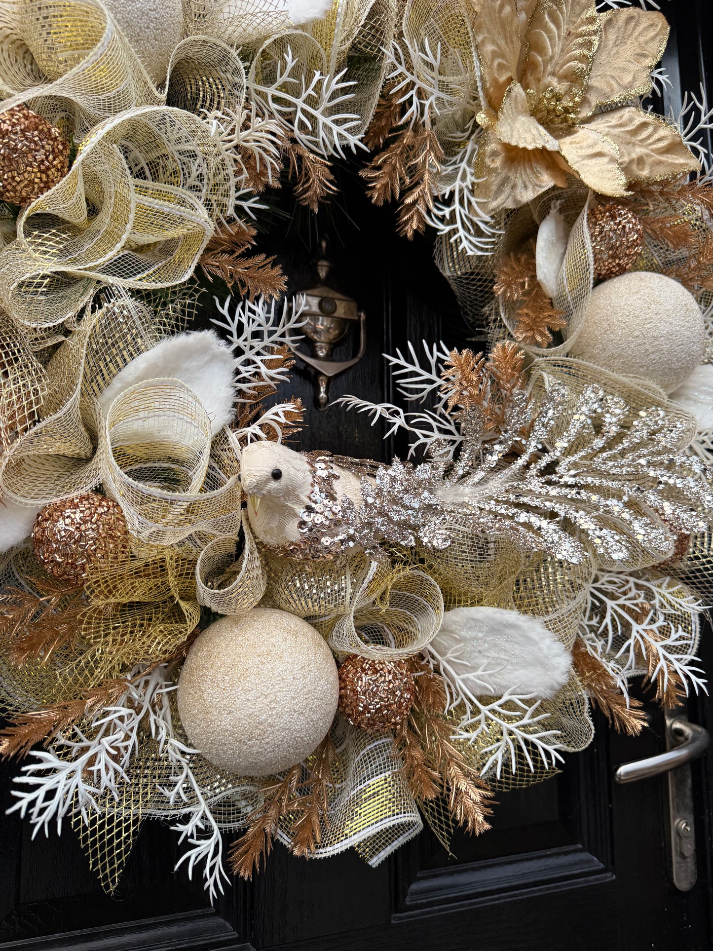 65cm DELUXE TURTLE DOVE GOLD/ IVORY GLITTER WREATH - DESPATCH EARLY OCTOBER