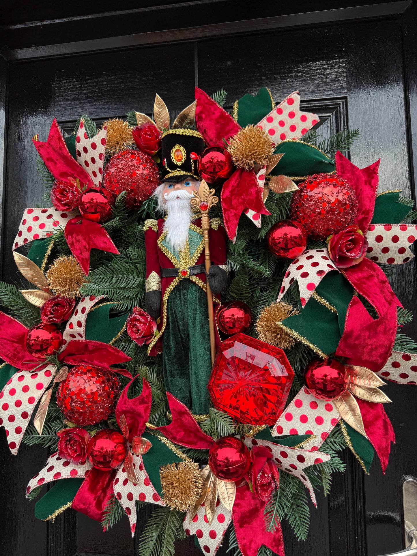 65cm DELUXE NUTCRACKER RED/GREEN WREATH
