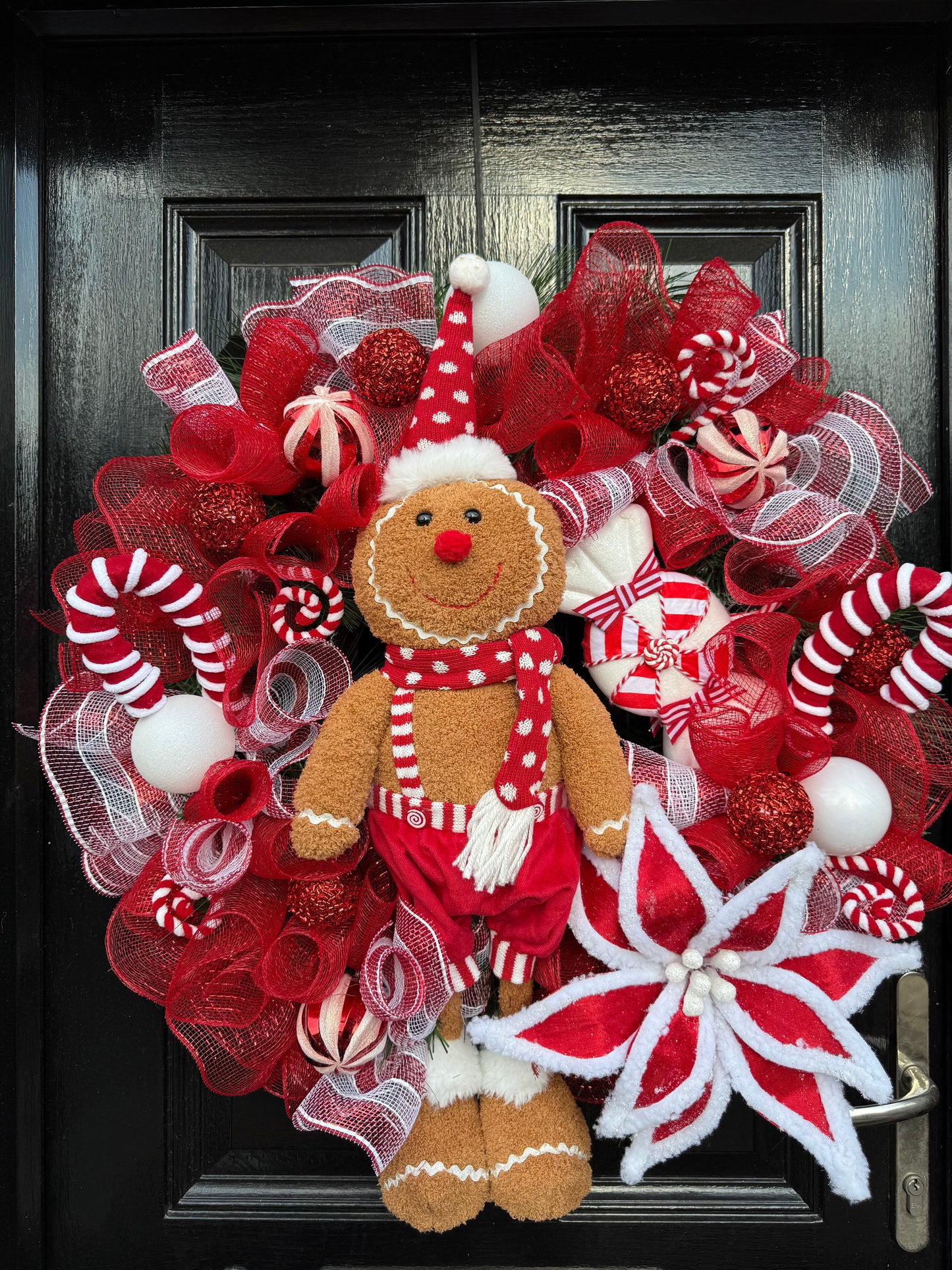 65cm DELUXE GIANT GINGERBREAD CANDY MIXED WREATH