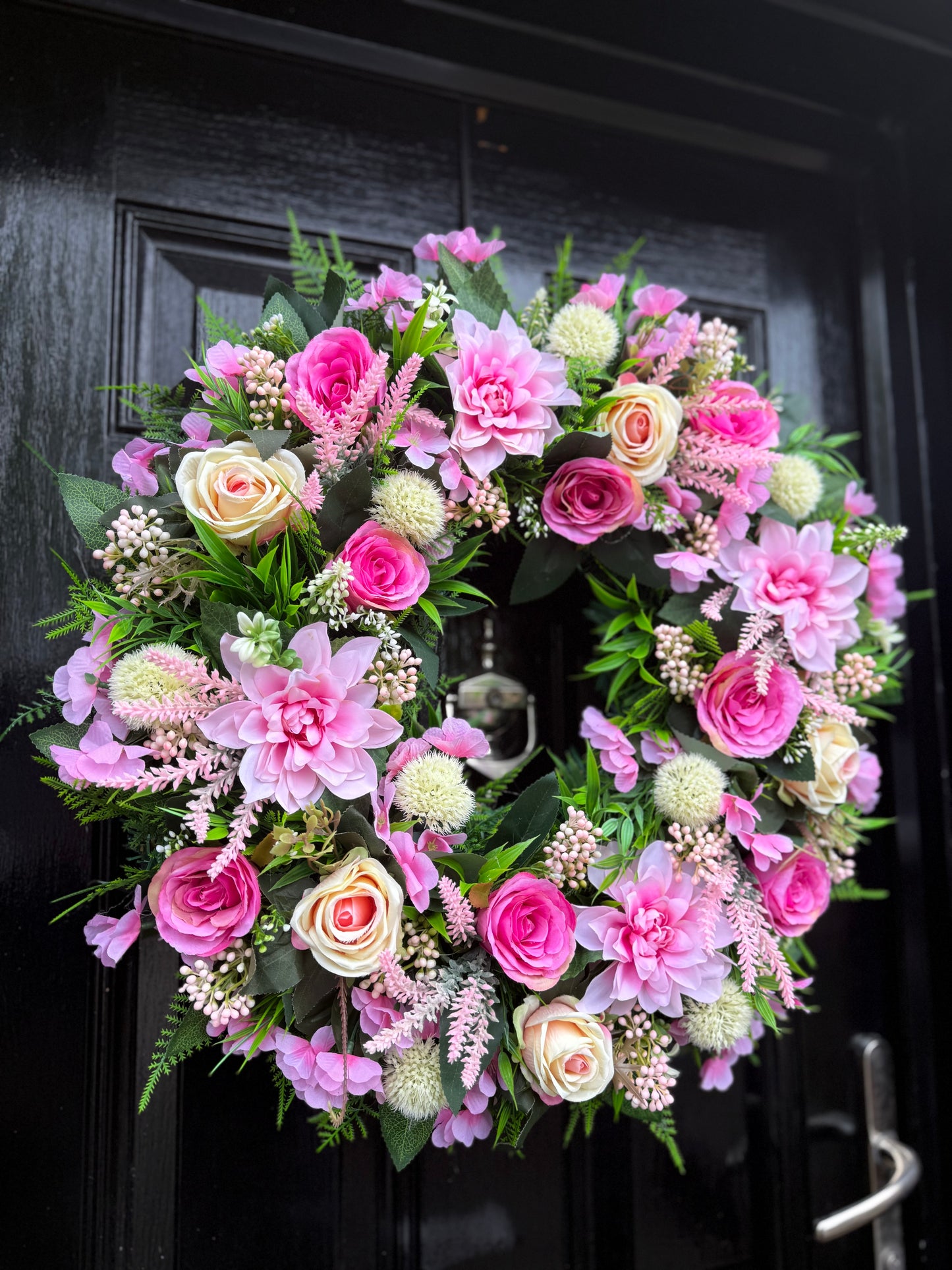 60cm DELUXE THICK FOLIAGE AND MIXED PINK ROSE/DAHLIA WREATH