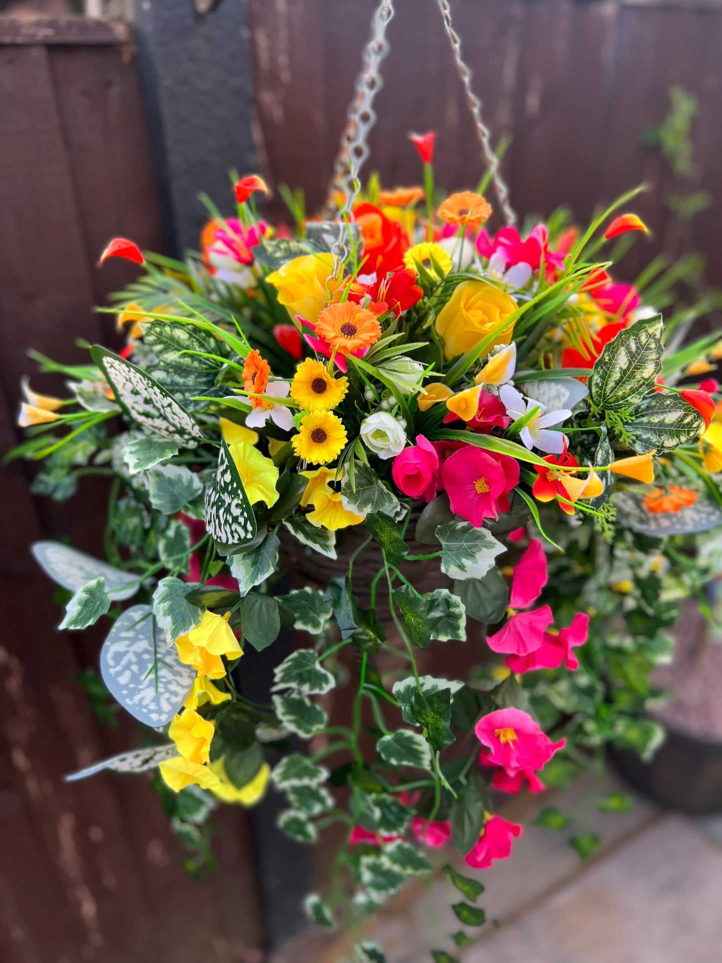 DELUXE XL HANGING BASKET ORANGE/PINK/YELLOW 12 INCH CONE