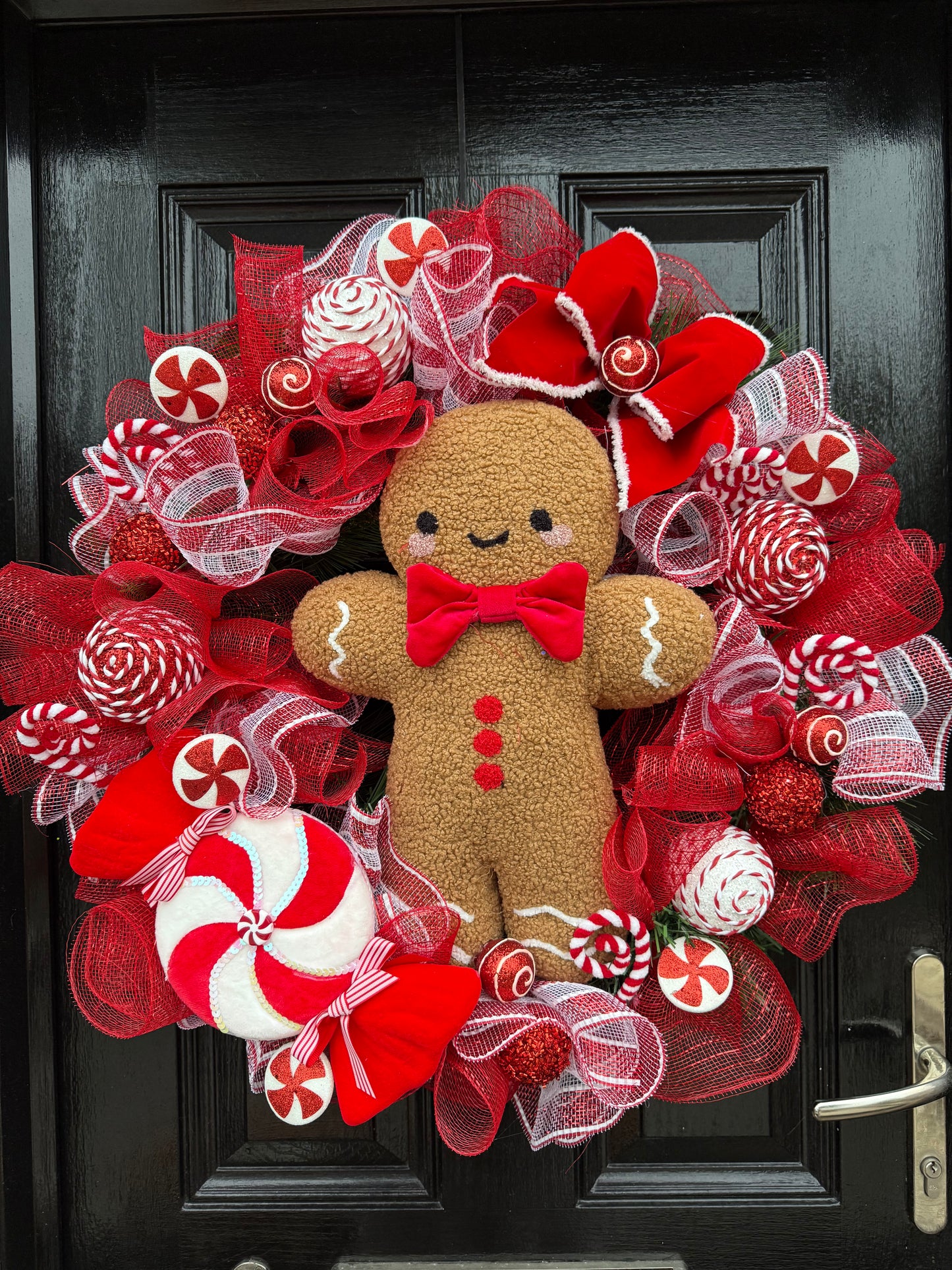 65cm DELUXE GIANT GINGERBREAD CANDY CANE MIXED WREATH