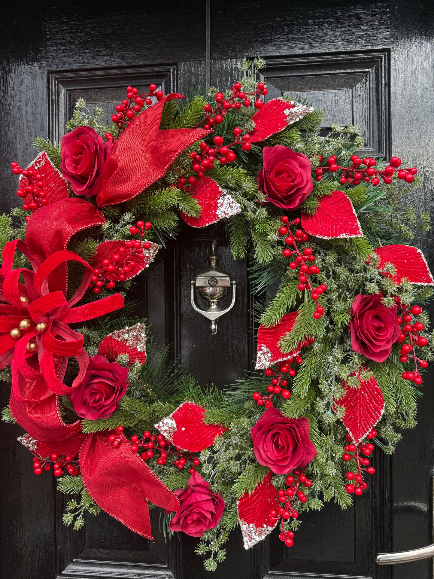 65CM DELUXE FOLIAGE RED TRADITIONAL FLOWER BURST WREATH - IMMEDIATE DESPATCH