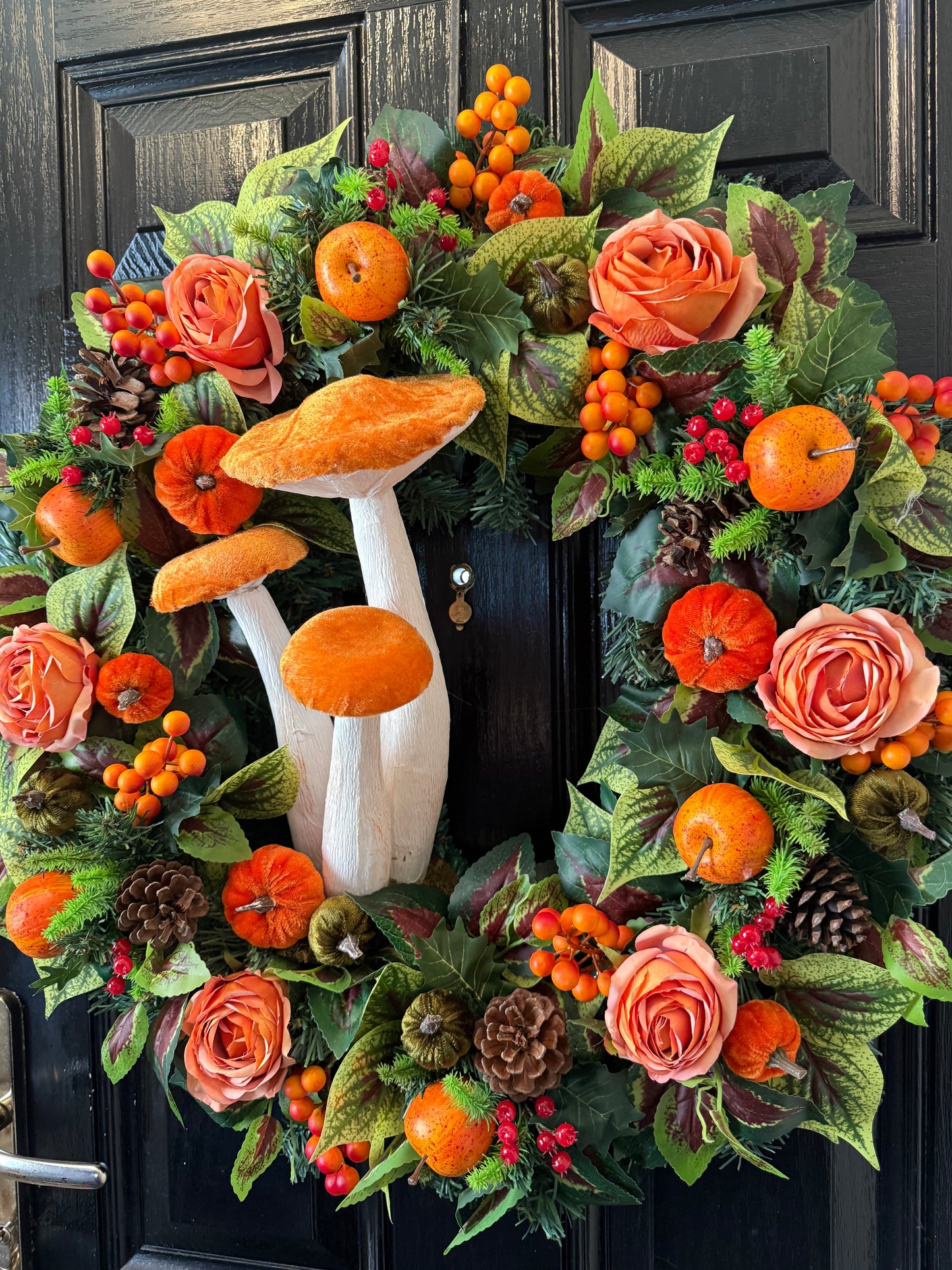 60cm DELUXE GIANT ORANGE TOADSTOOL WOODLAND MIXED FOLIAGE AUTUMN WREATH