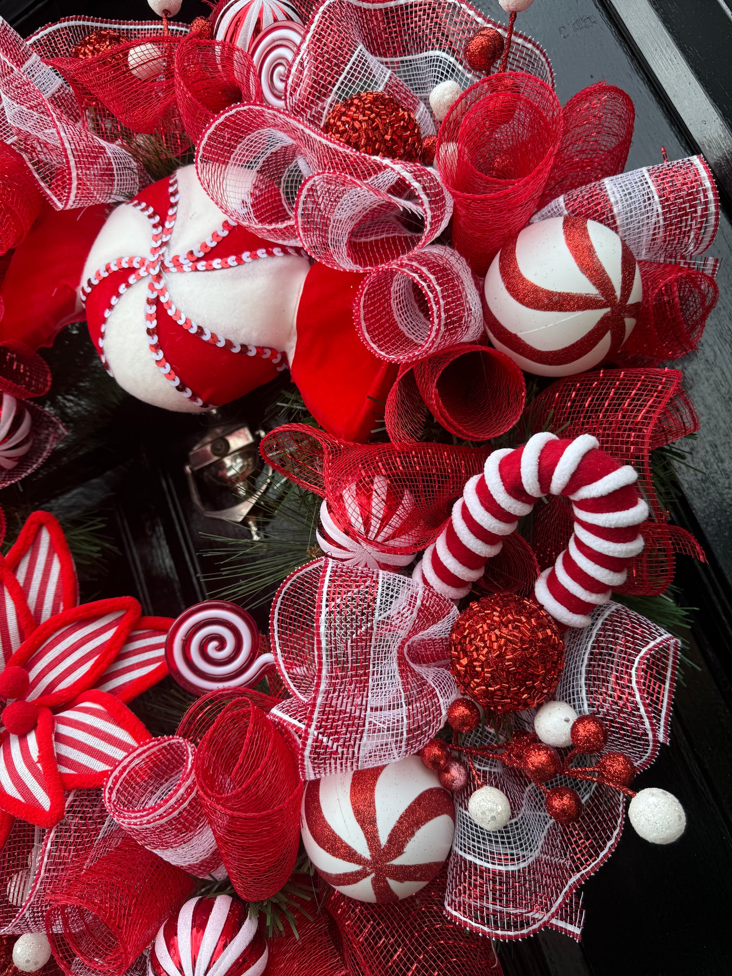 65cm DELUXE CANDY CANE WREATH - MADE TO ORDER AND DESPATCH END SEPTEMBER / EARLY OCTOBER