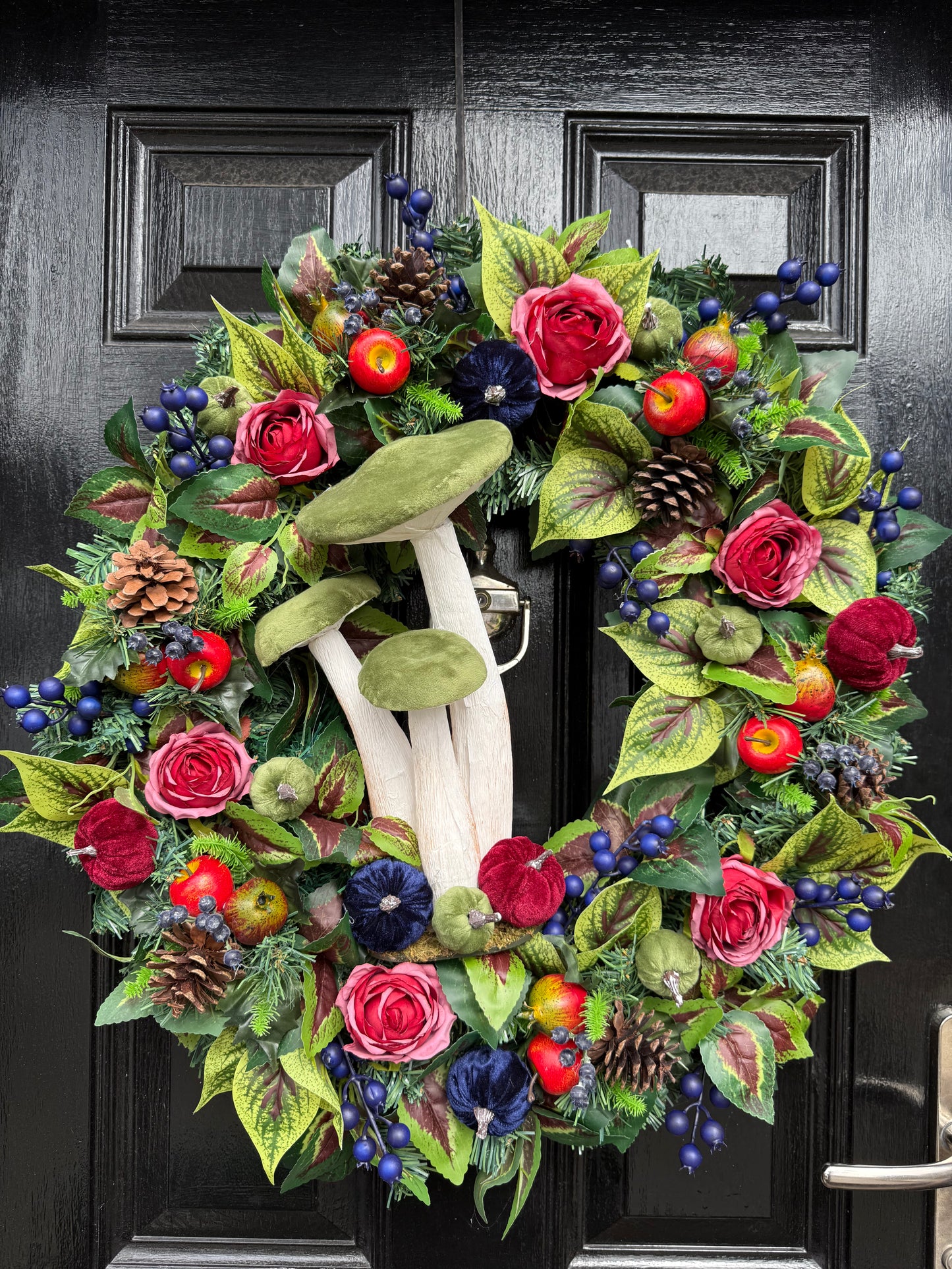 60cm DELUXE GIANT GREEN TOADSTOOL WOODLAND MIXED FOLIAGE AUTUMN WREATH