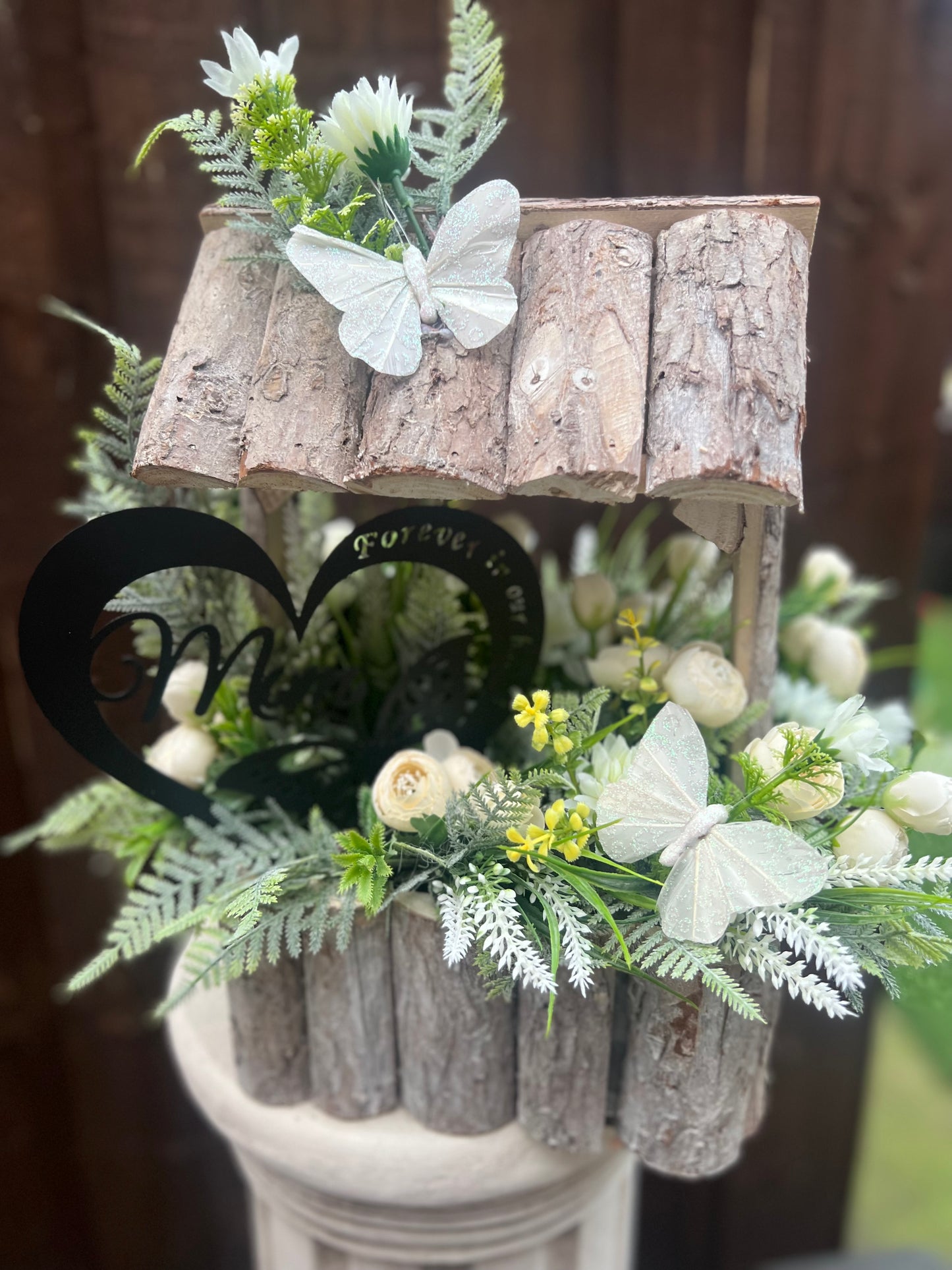 MUM - FOREVER IN OUR HEARTS WISHING WELL