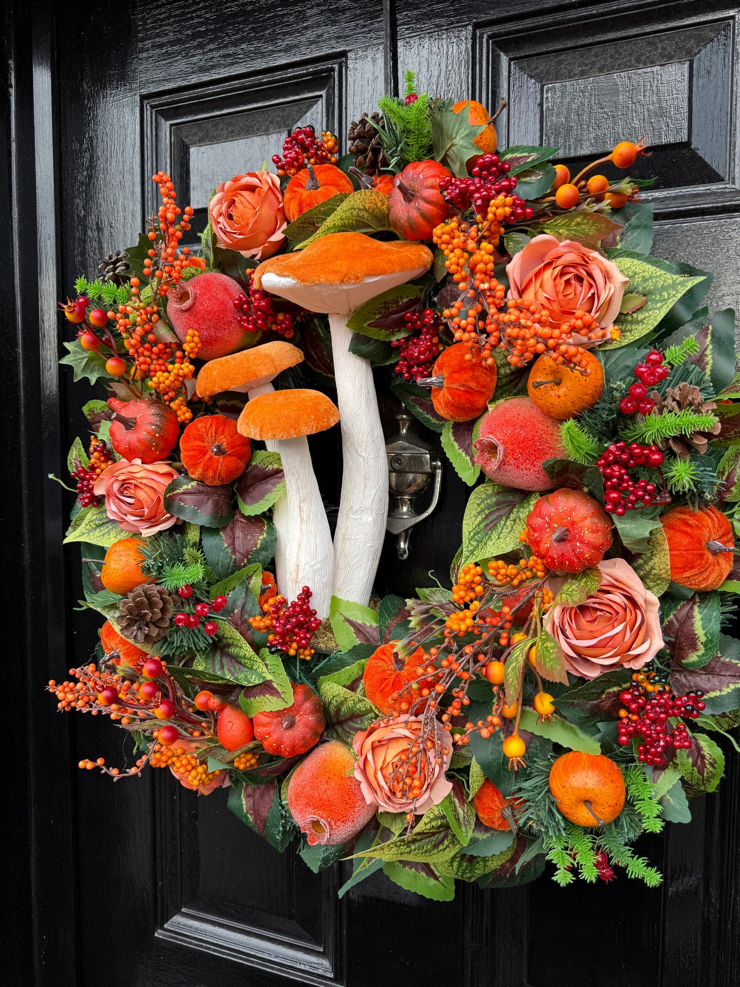 60cm DELUXE GIANT ORANGE TOADSTOOL WOODLAND MIXED FOLIAGE AUTUMN WREATH