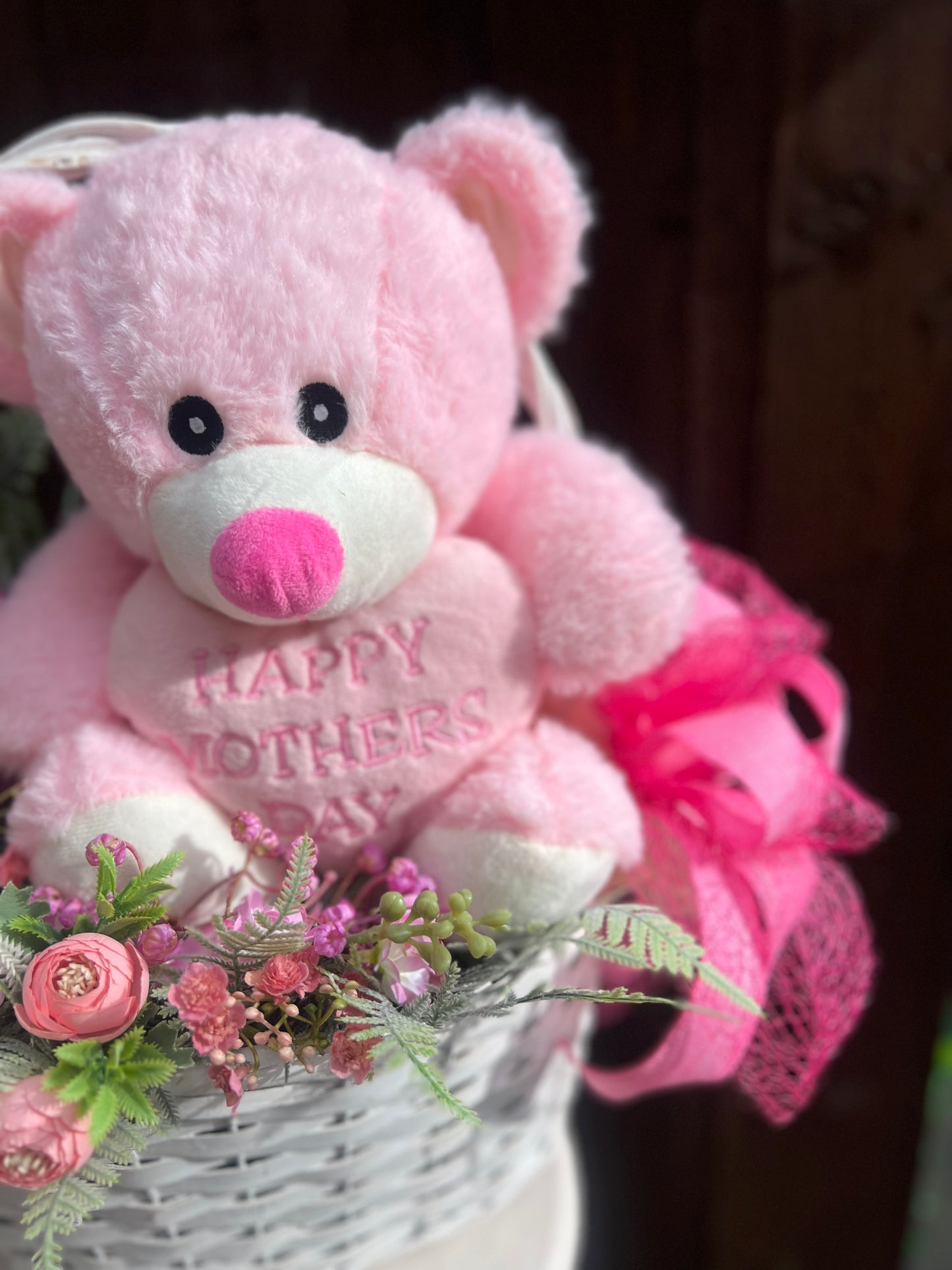 MOTHERS DAY TEDDY BEAR BASKET