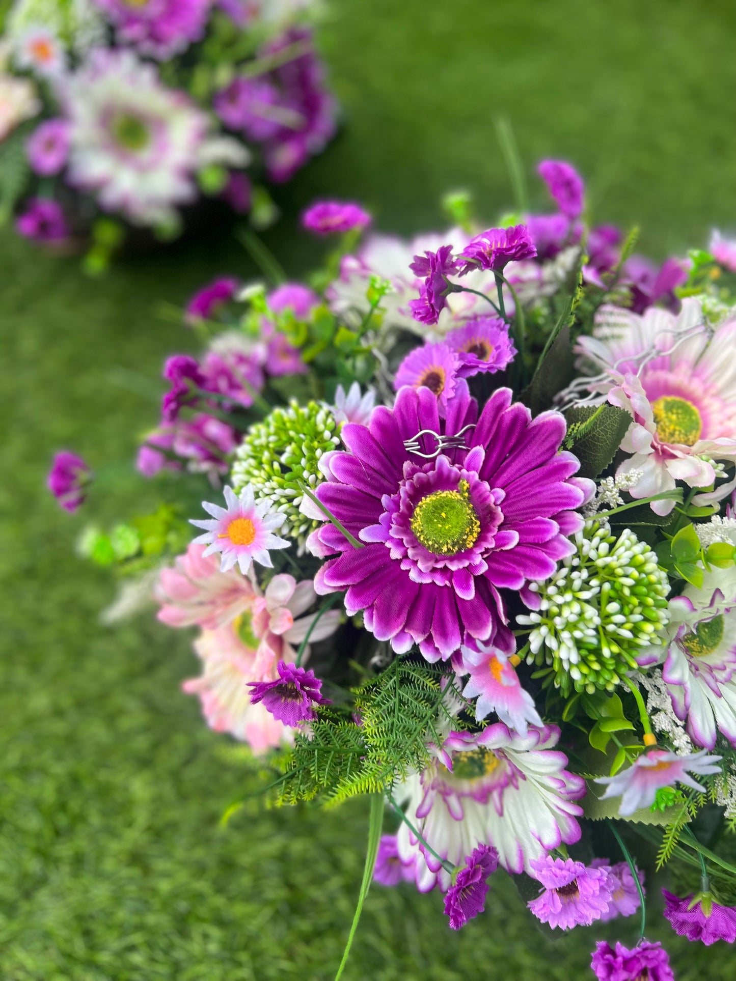 10" PURPLE GERBERA MIX HANGING BASKET