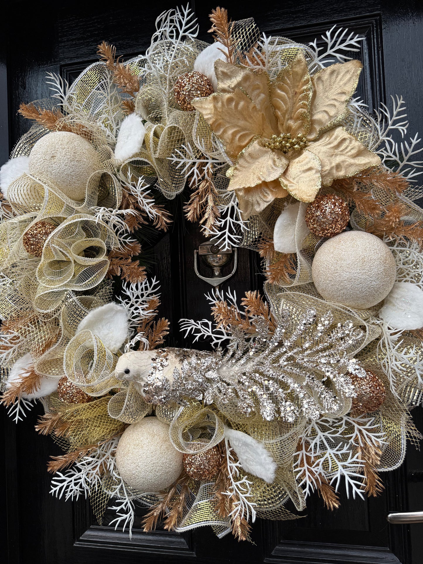 65cm DELUXE TURTLE DOVE GOLD/ IVORY GLITTER WREATH - DESPATCH EARLY OCTOBER
