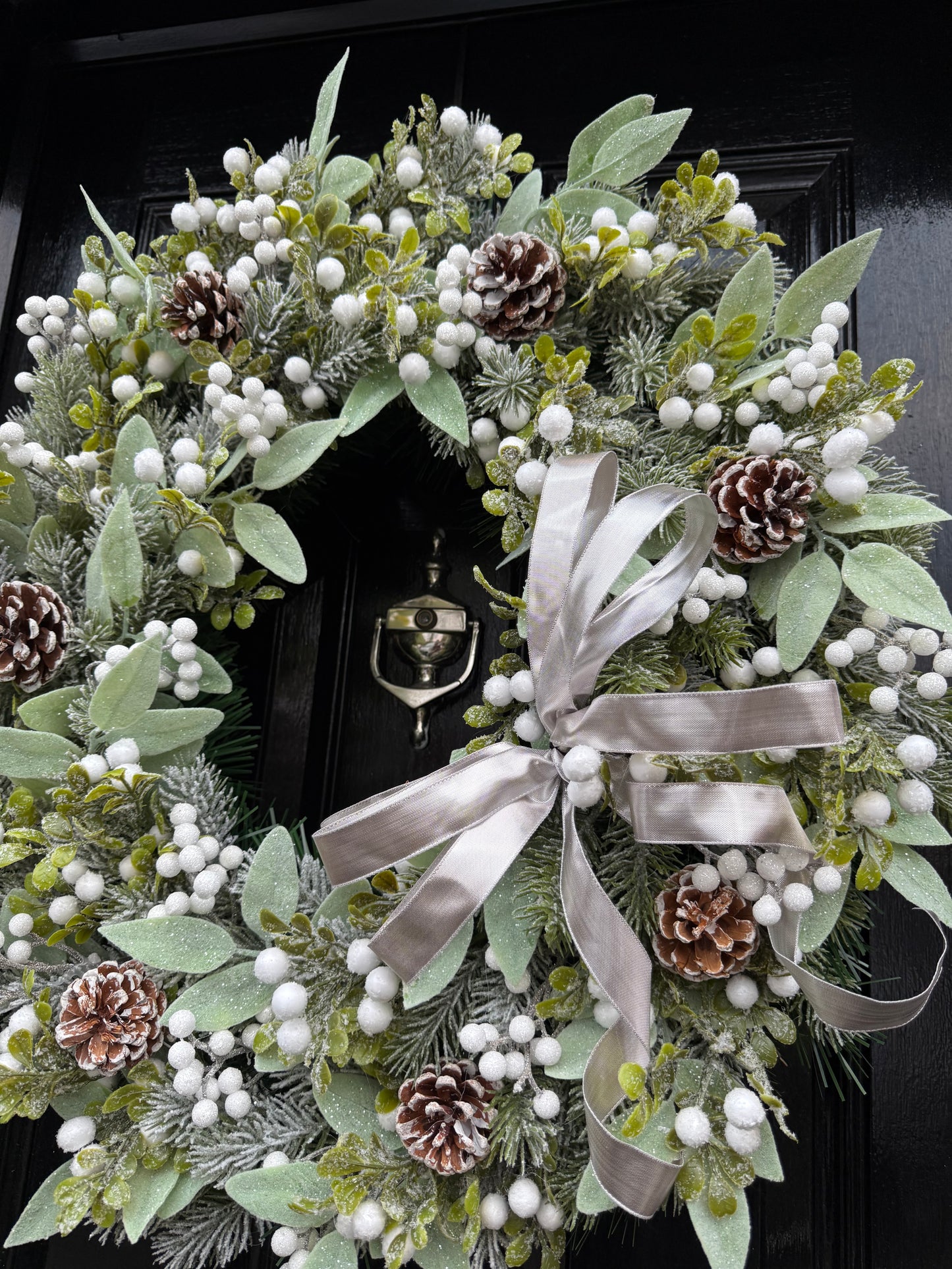 65cm FROSTED WINTER VERY BERRY WHITE MIXED FOLIAGE WREATH