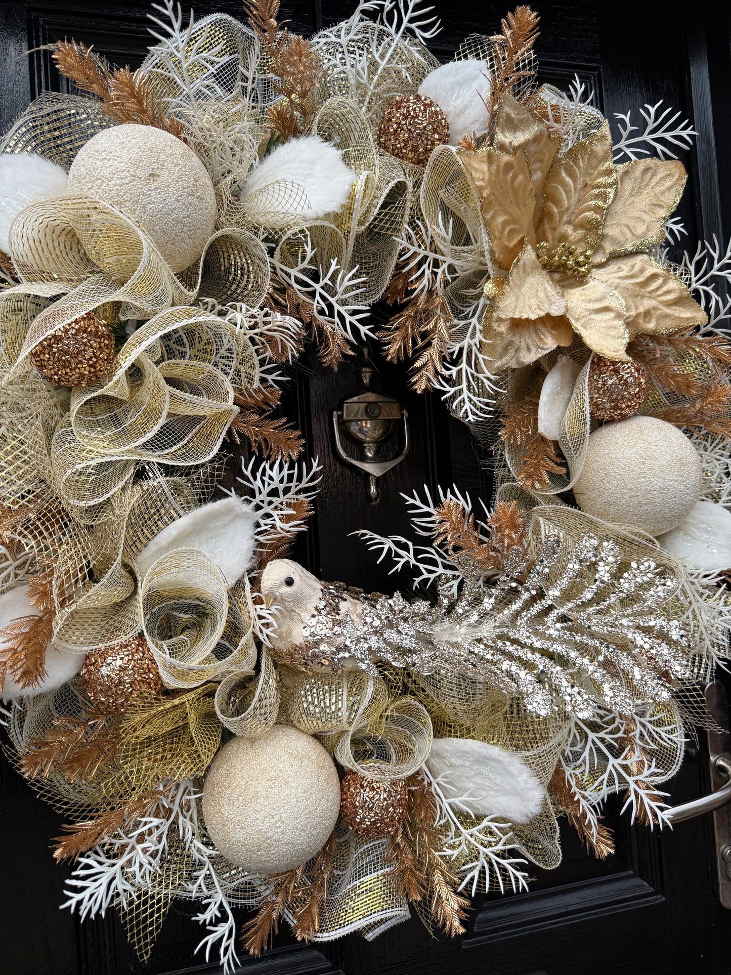 65cm DELUXE TURTLE DOVE GOLD/ IVORY GLITTER WREATH - DESPATCH EARLY OCTOBER