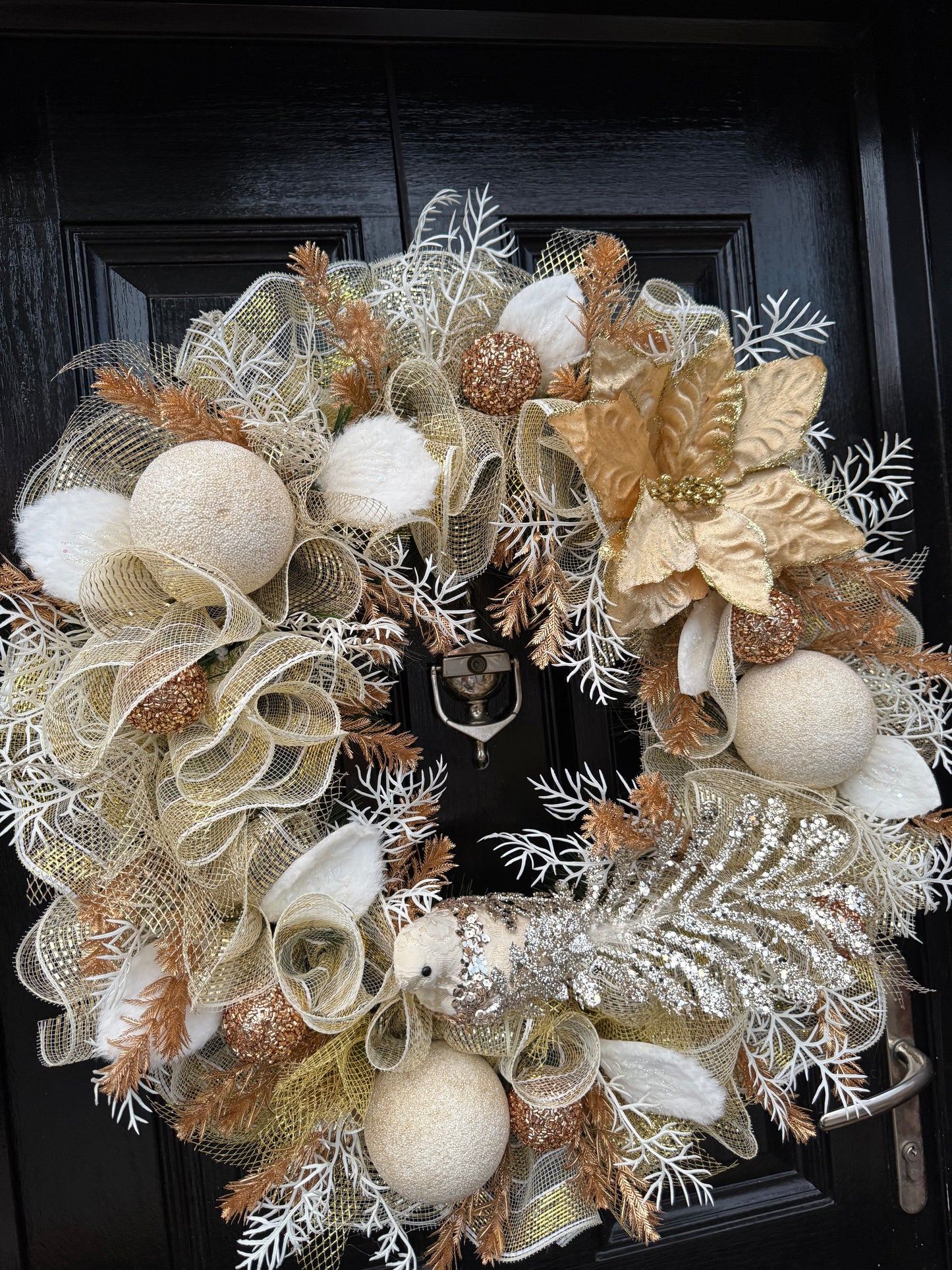 65cm DELUXE TURTLE DOVE GOLD/ IVORY GLITTER WREATH - DESPATCH EARLY OCTOBER