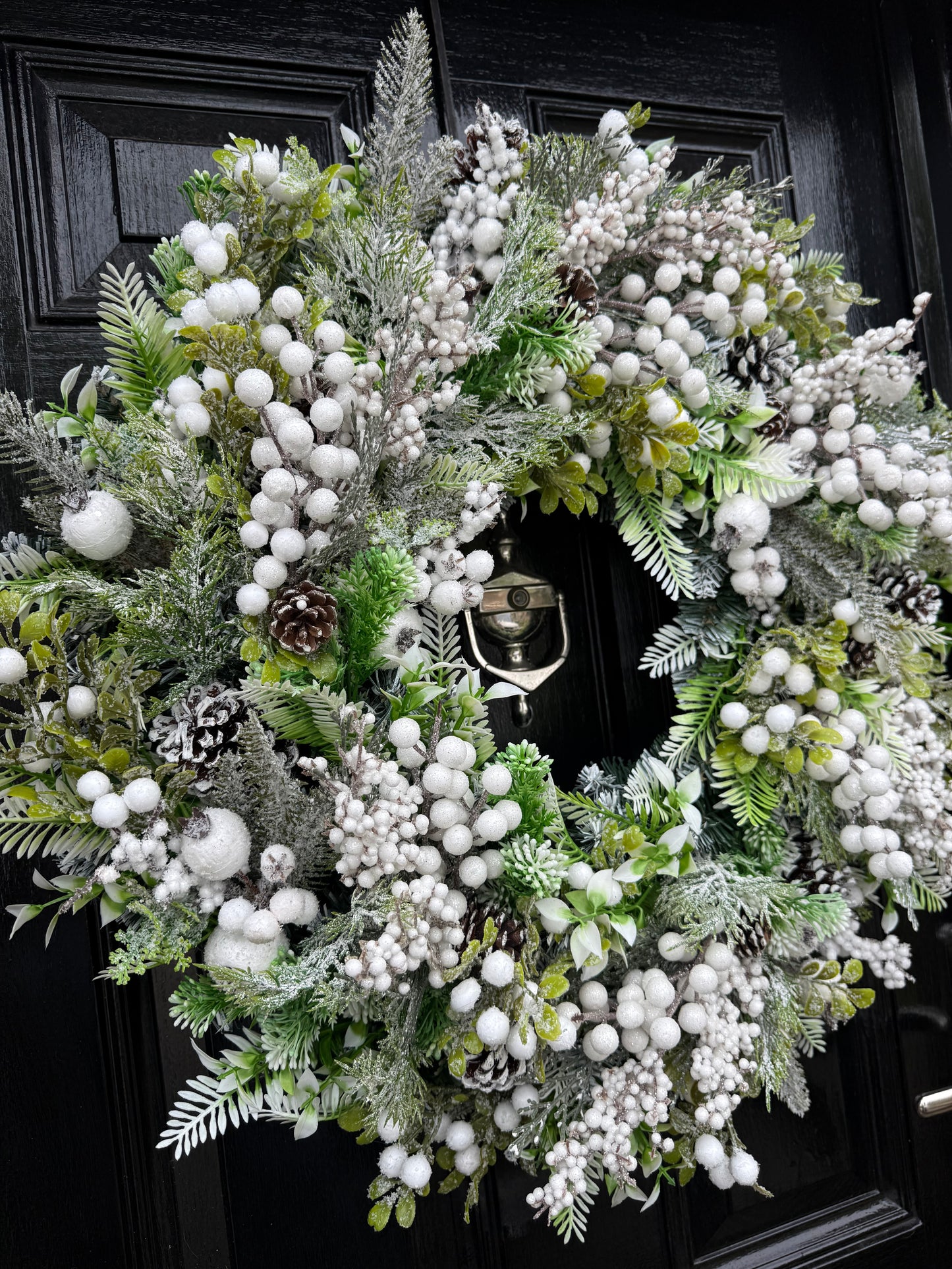 65cm DELUXE WINTER WONDERLAND FROSTED GLITTER BERRY WREATH - IMMEDIATE DESPATCH