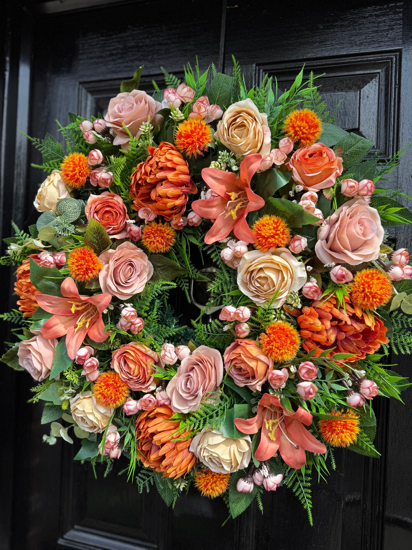 60cm DELUXE THICK FOLIAGE AND MIXED ORANGE / CHAMPAGNE WREATH