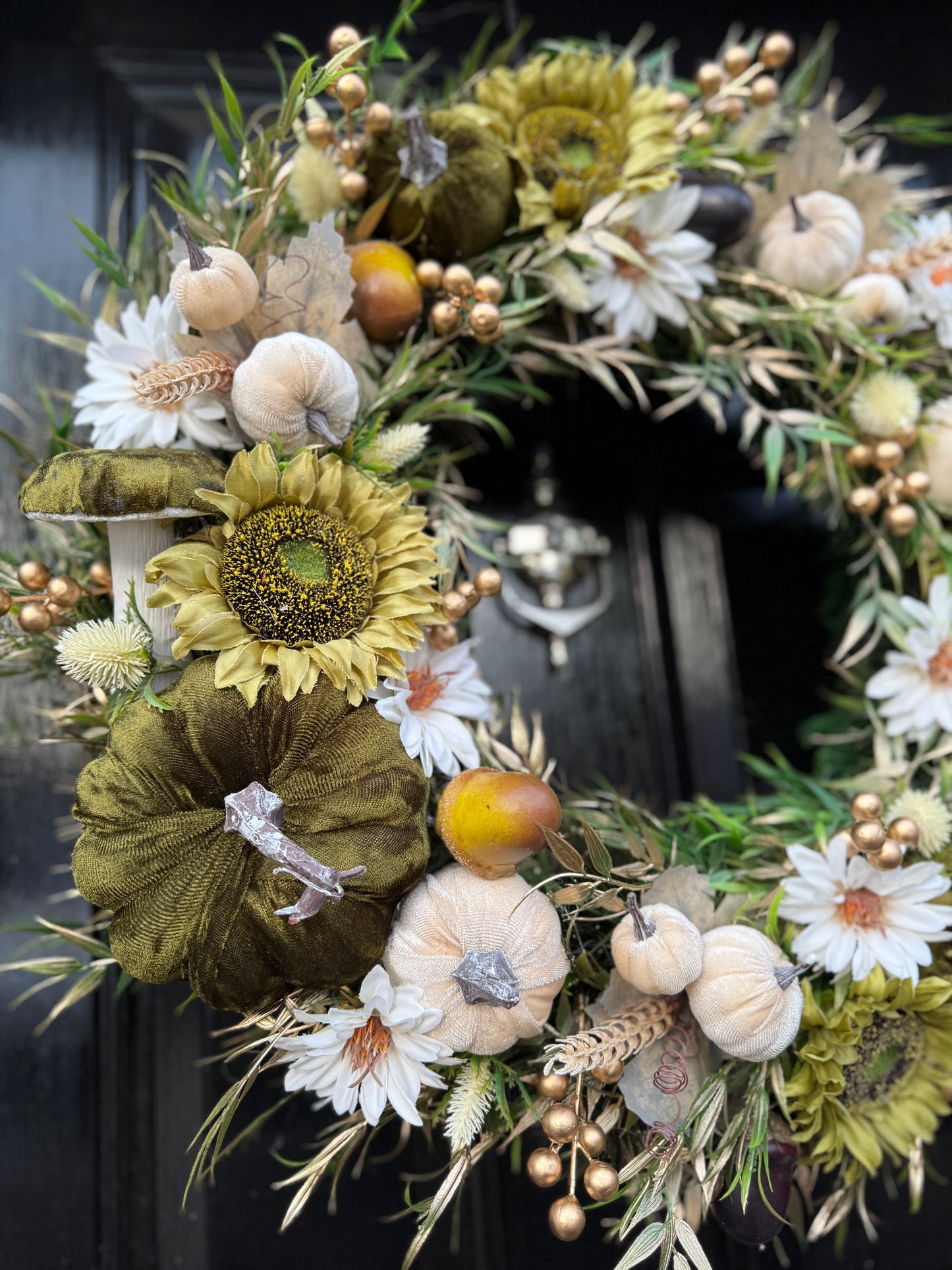 65cm DELUXE XL PUMPKIN/ WOODLAND NEUTRAL/ GREEN AUTUMN WREATH