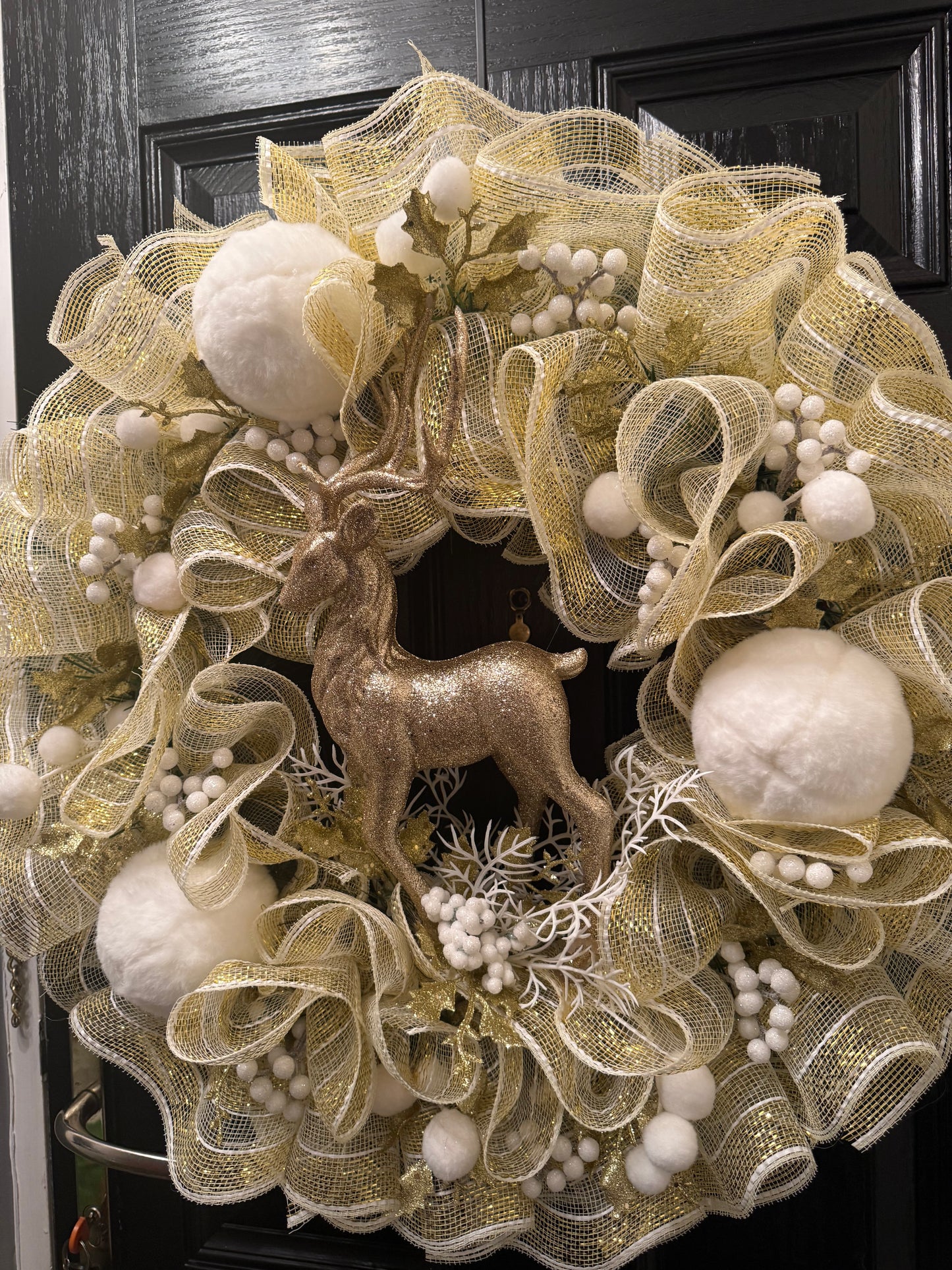 65cm GOLD GLITTER STAG SNOWBALL DELUXE WREATH - IMMEDIATE DESPATCH