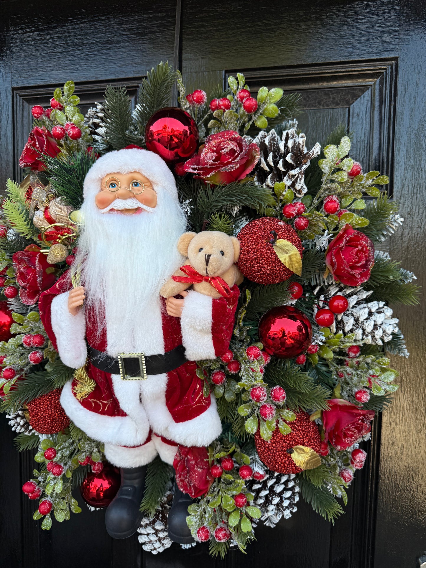 65cm SUPER DELUXE TRADITIONAL SANTA ROSE BERRY FULL WREATH