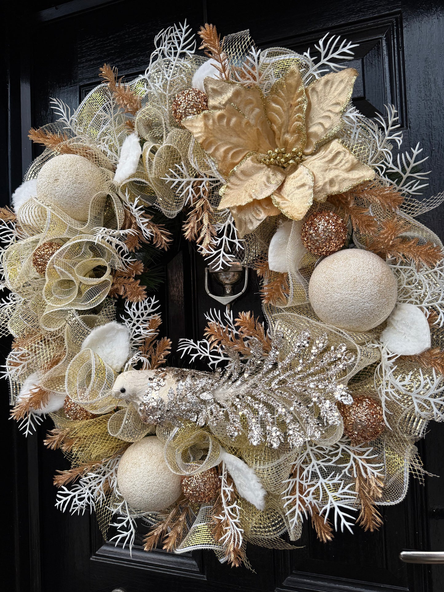 65cm DELUXE TURTLE DOVE GOLD/ IVORY GLITTER WREATH - DESPATCH EARLY OCTOBER