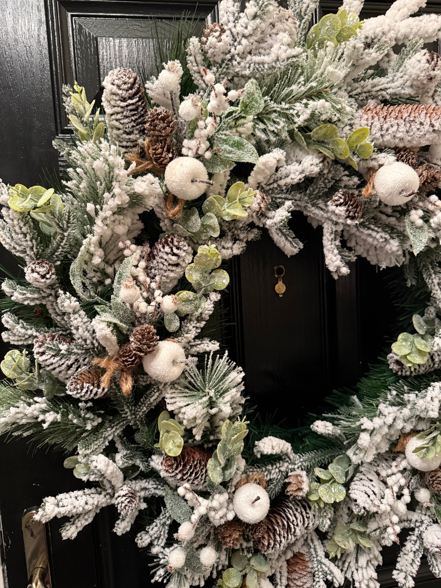 65cm SUPER DELUXE WINTER WONDERLAND FOLIAGE WREATH