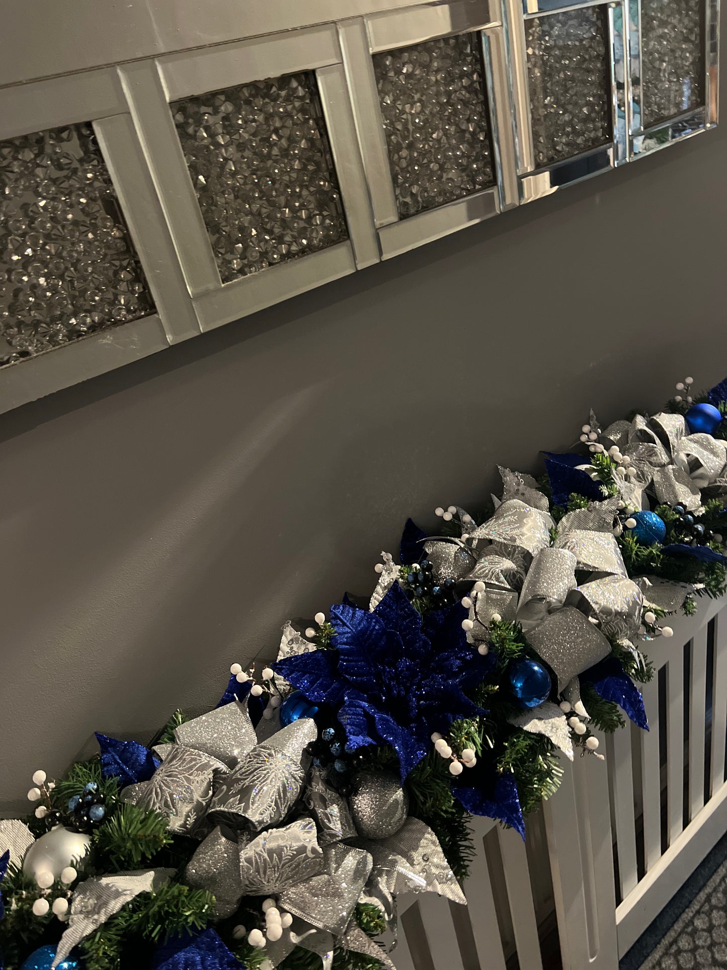 DELUXE 1.25mtr GARLAND ROYAL BLUE/SILVER/WHITE