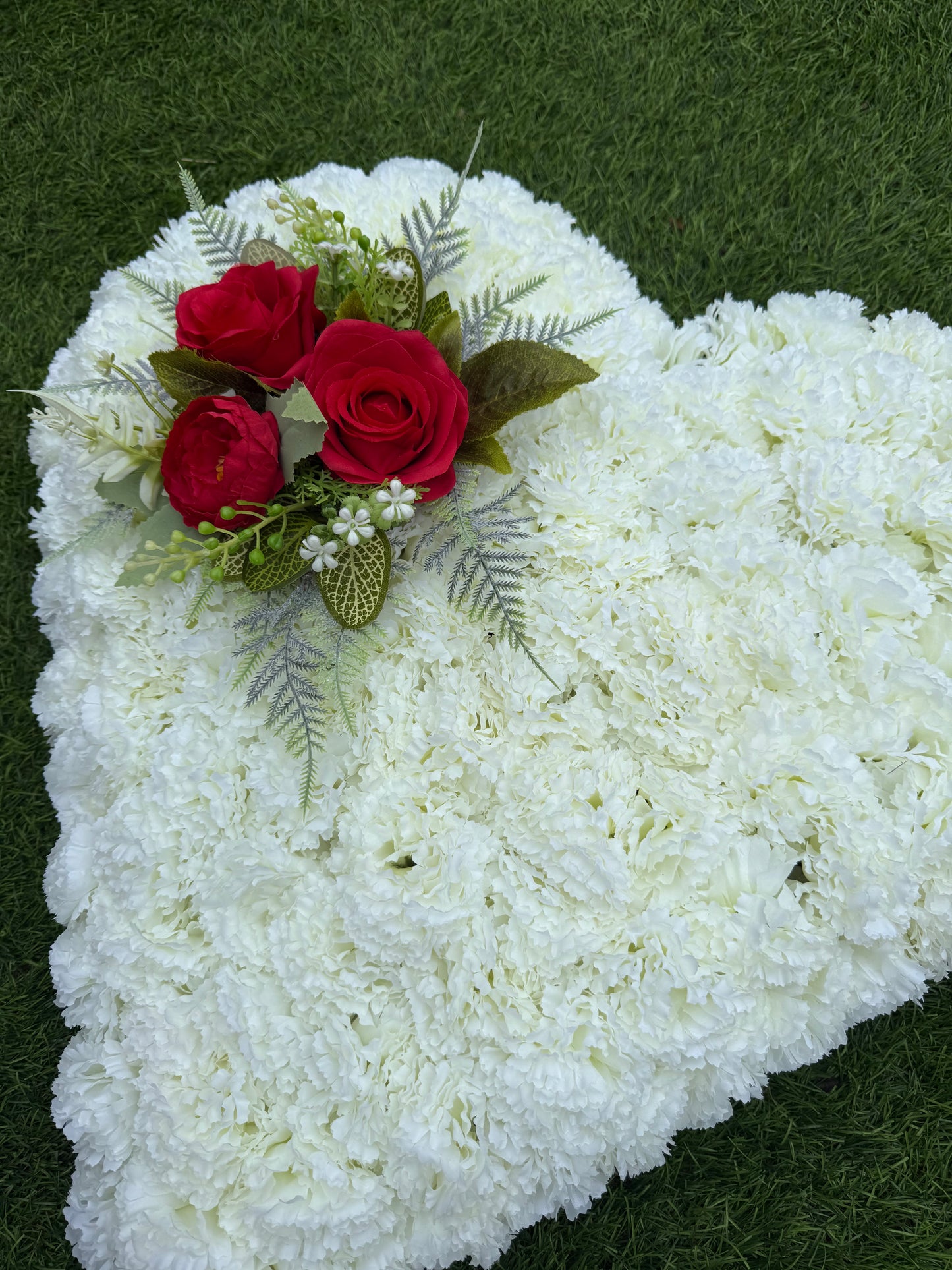 MEMORIAL CARNATION HEART TRIBUTE 53cm (21inch) - PLEASE READ DESCRIPTION