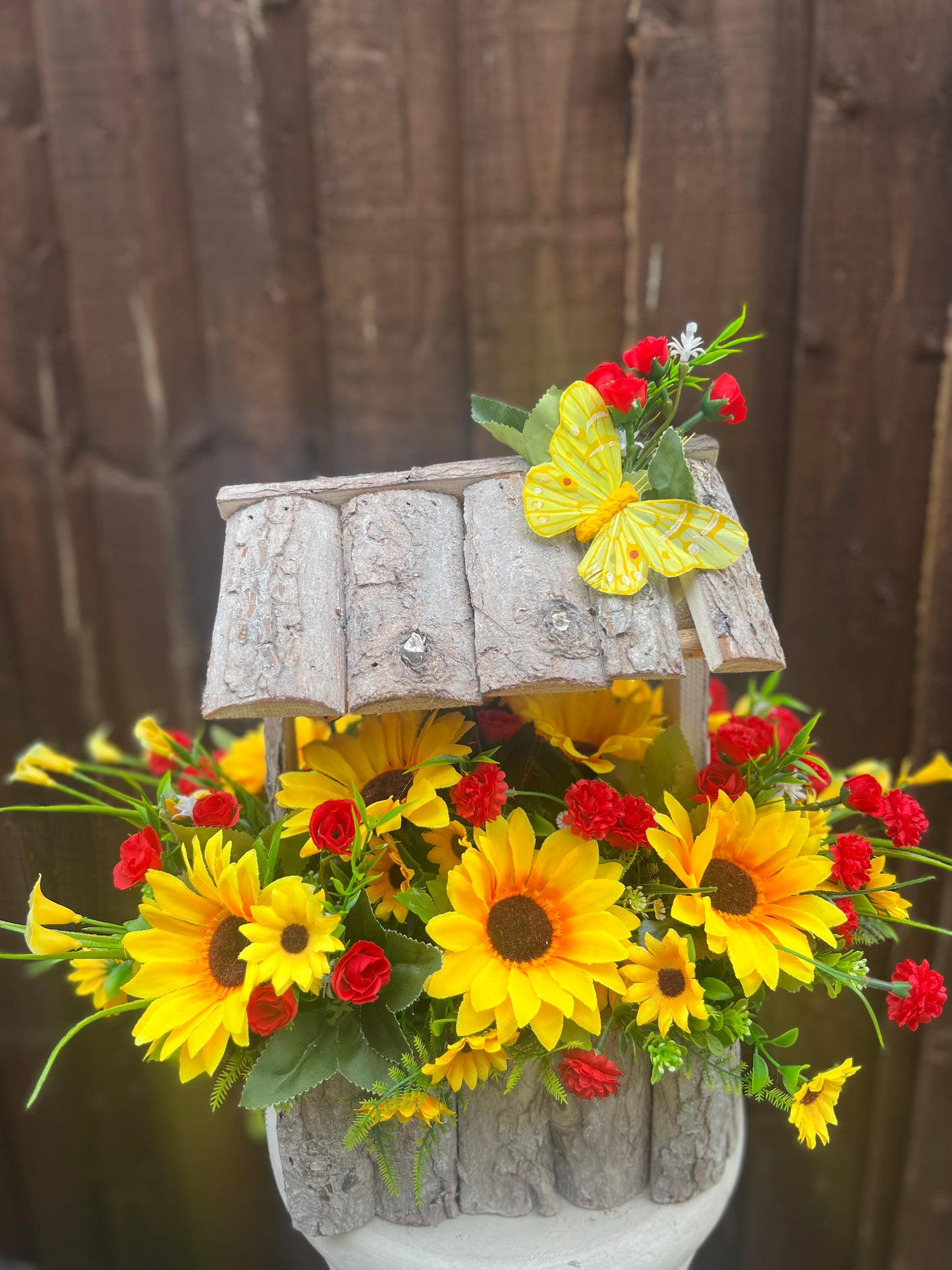 WISHING WELL SUNFLOWER/RED