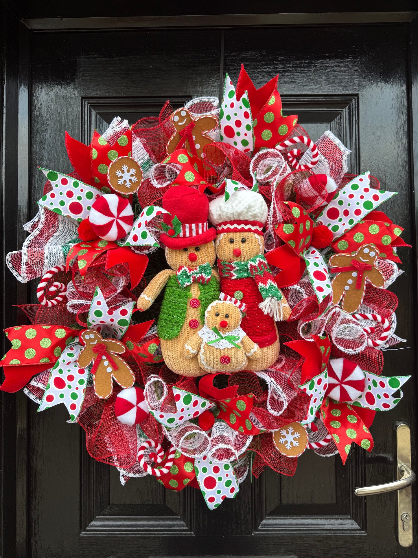 65cm DELUXE GINGERBREAD FAMILY CANDY MIXED WREATH - MID OCTOBER DESPATCH