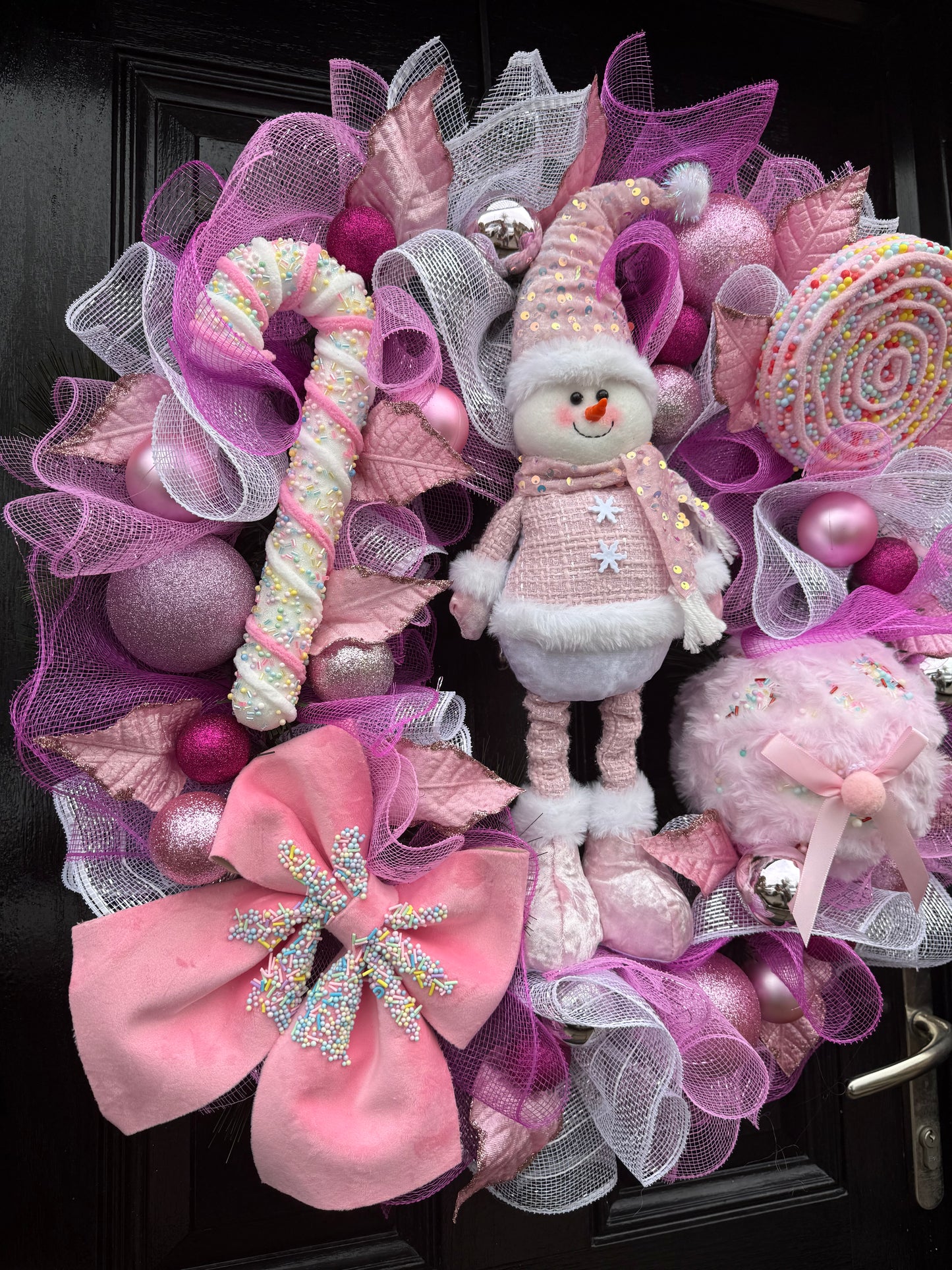 65cm MIXED PINK DELUXE GINGERBREAD CANDY WREATH - IMMEDIATE DESPATCH