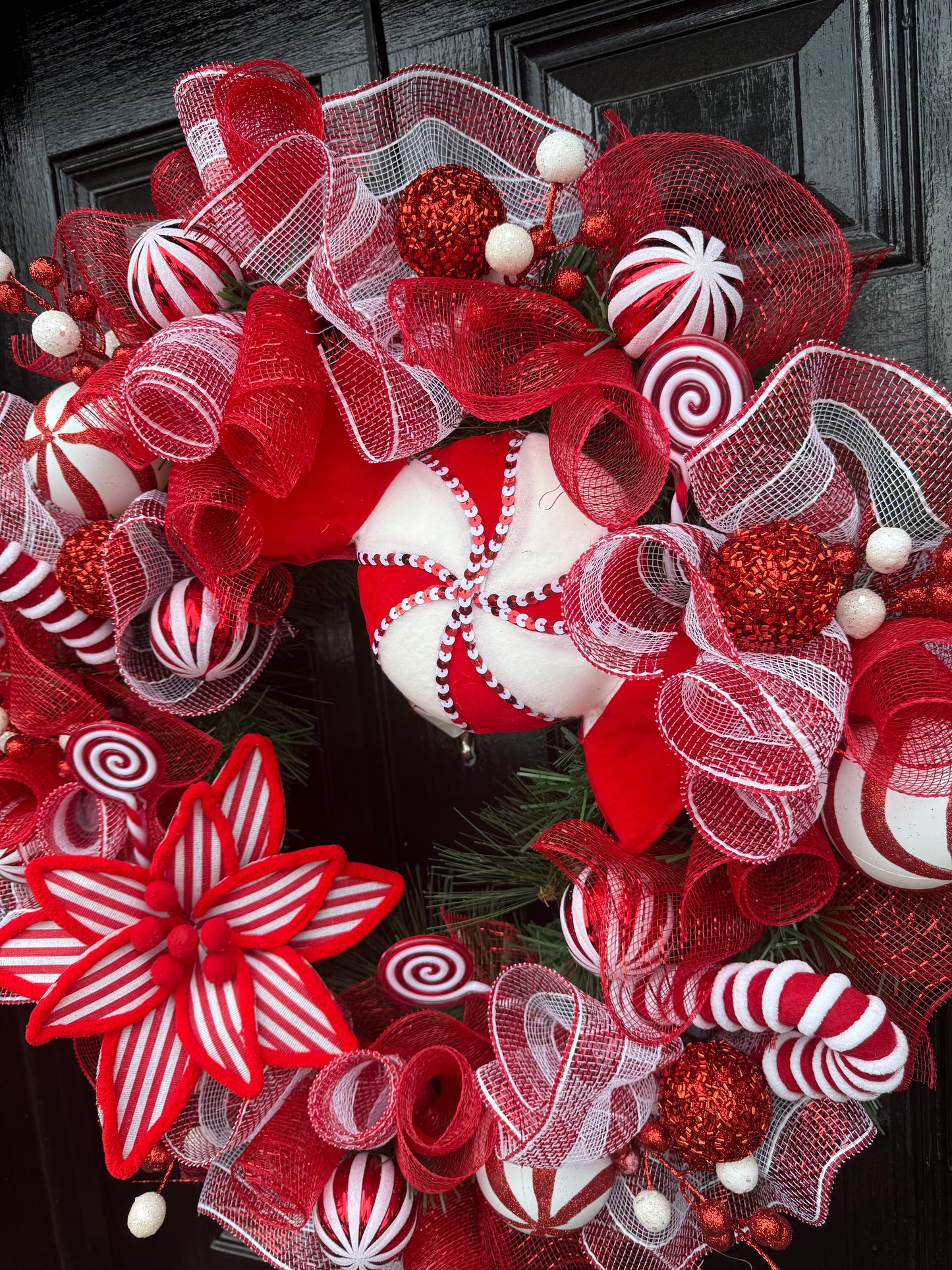 65cm DELUXE CANDY CANE WREATH - MADE TO ORDER AND DESPATCH END SEPTEMBER / EARLY OCTOBER