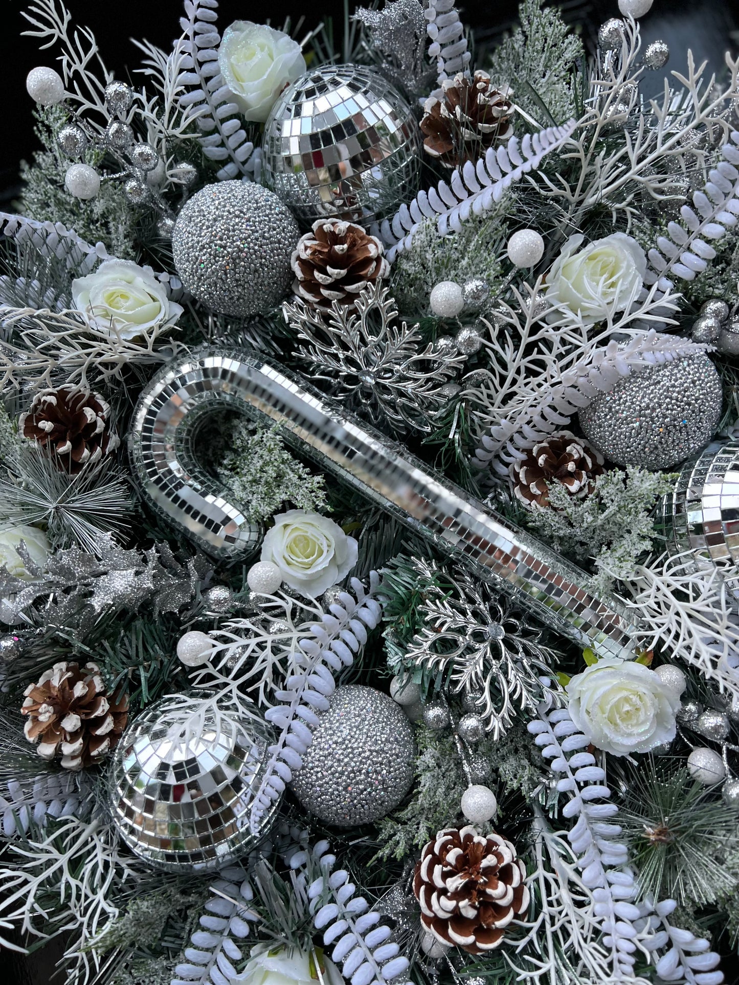ONLY ORDER FOR DESPATCH ***MID SEPTEMBER *** 65cm MIRROR BALL SPARKLE DELUXE WREATH