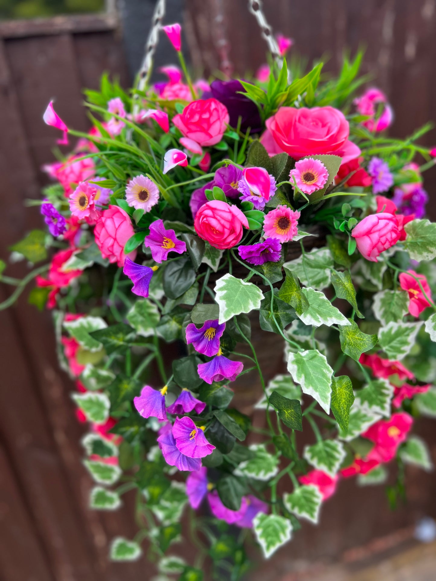 DELUXE XL HANGING BASKET PINK/PURPLE 12 INCH CONE
