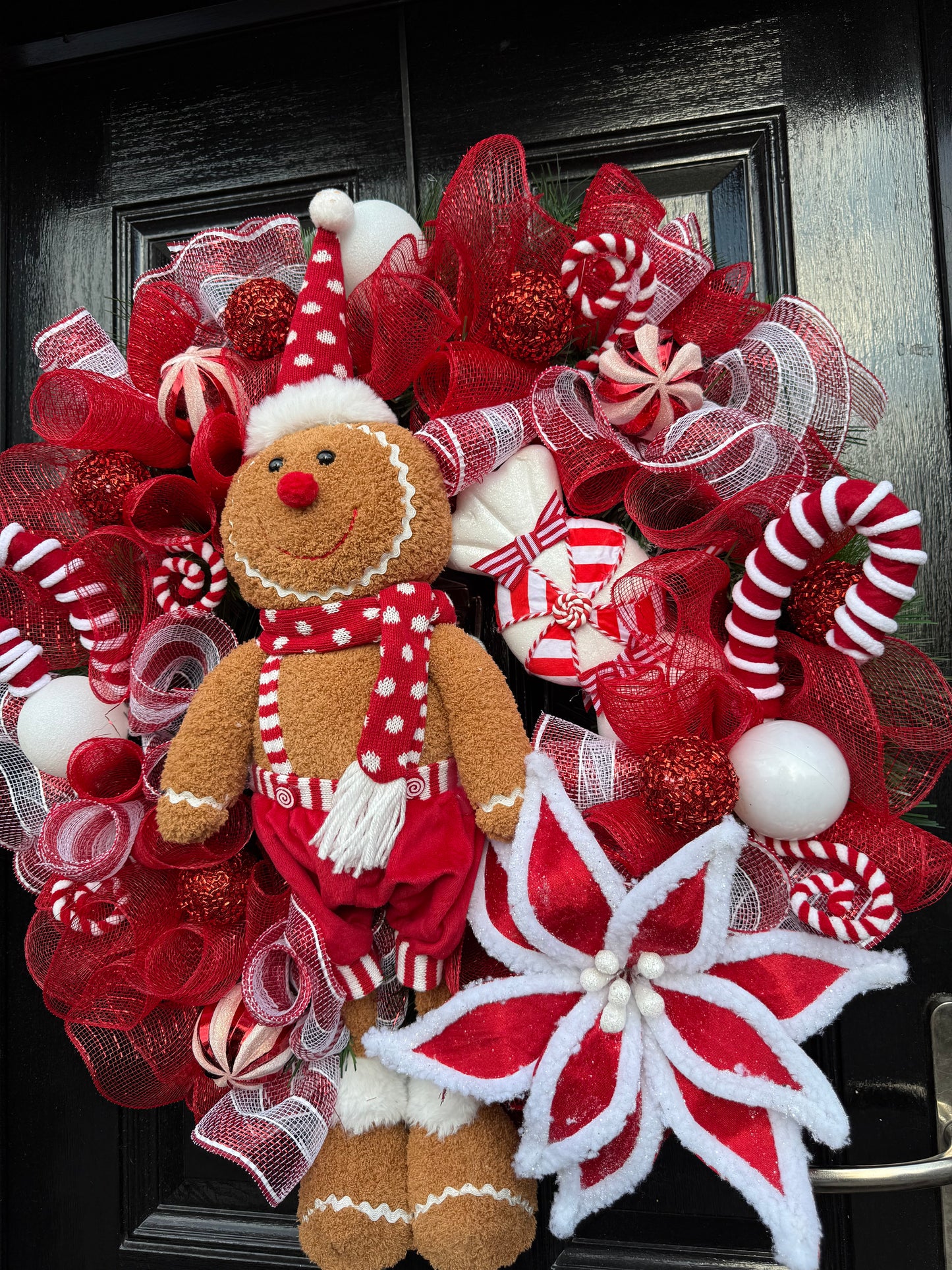 65cm DELUXE GIANT GINGERBREAD CANDY MIXED WREATH