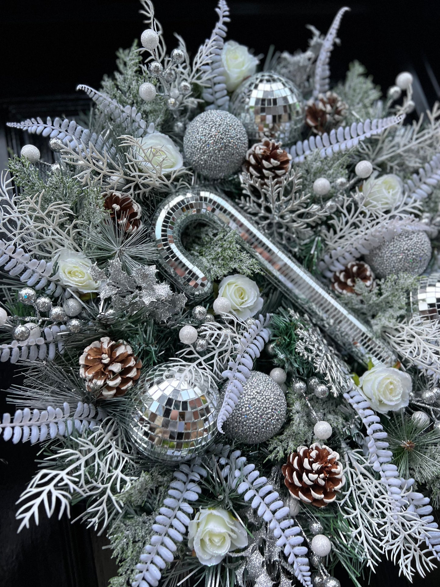 ONLY ORDER FOR DESPATCH ***MID SEPTEMBER *** 65cm MIRROR BALL SPARKLE DELUXE WREATH