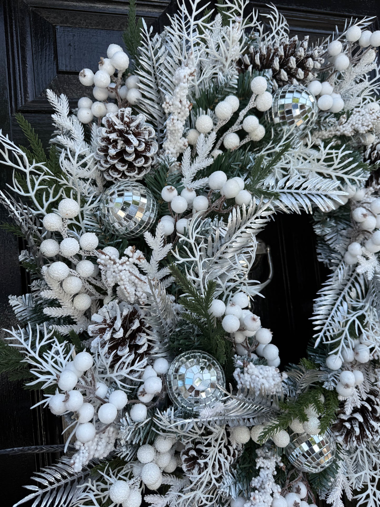 65cm DELUXE WINTER WONDERLAND MIRROR BALL WREATH - IMMEDIATE DESPATCH