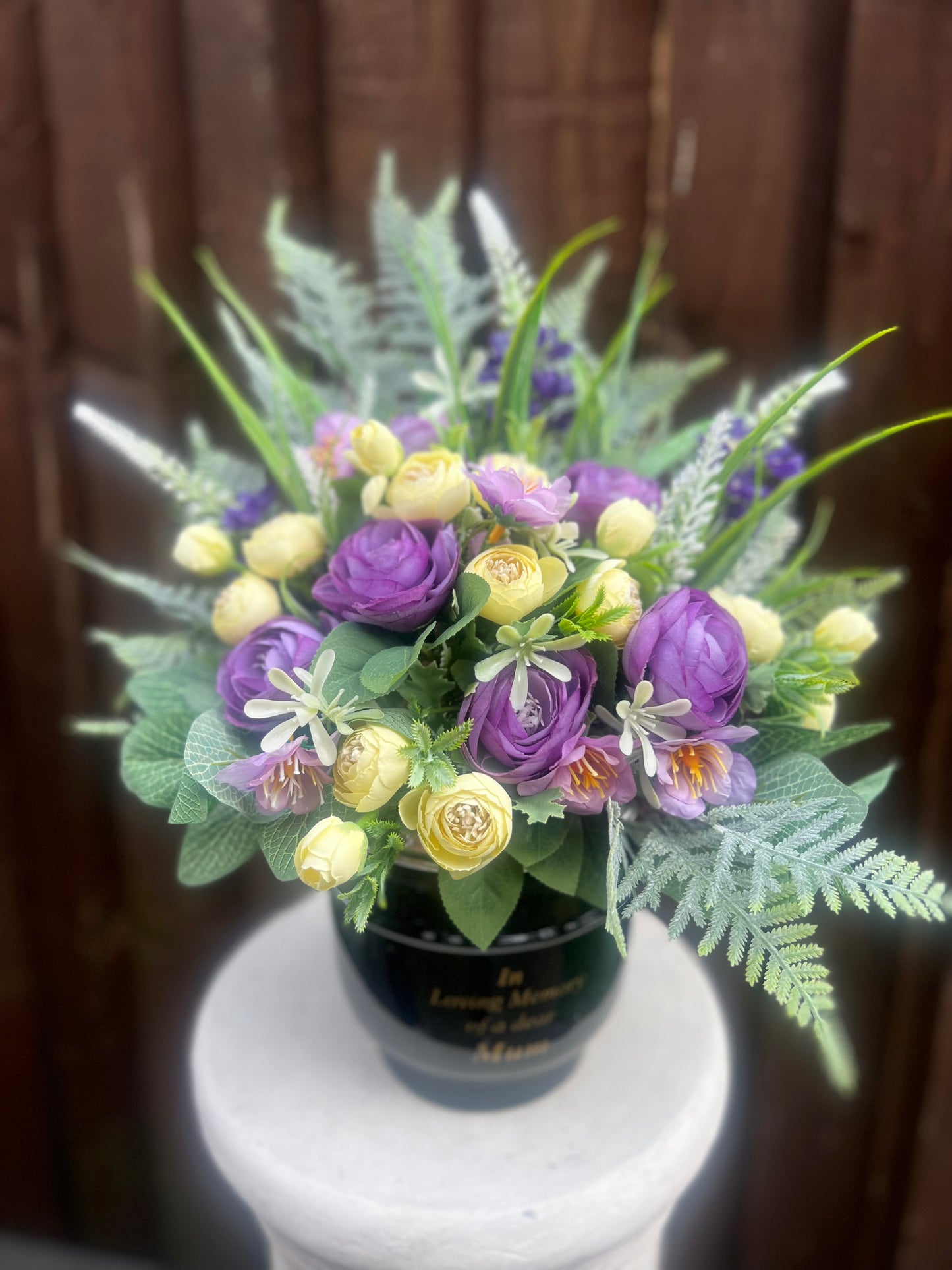 DELUXE METAL MUM GRAVE MEMORIAL POT PURPLE/LEMON